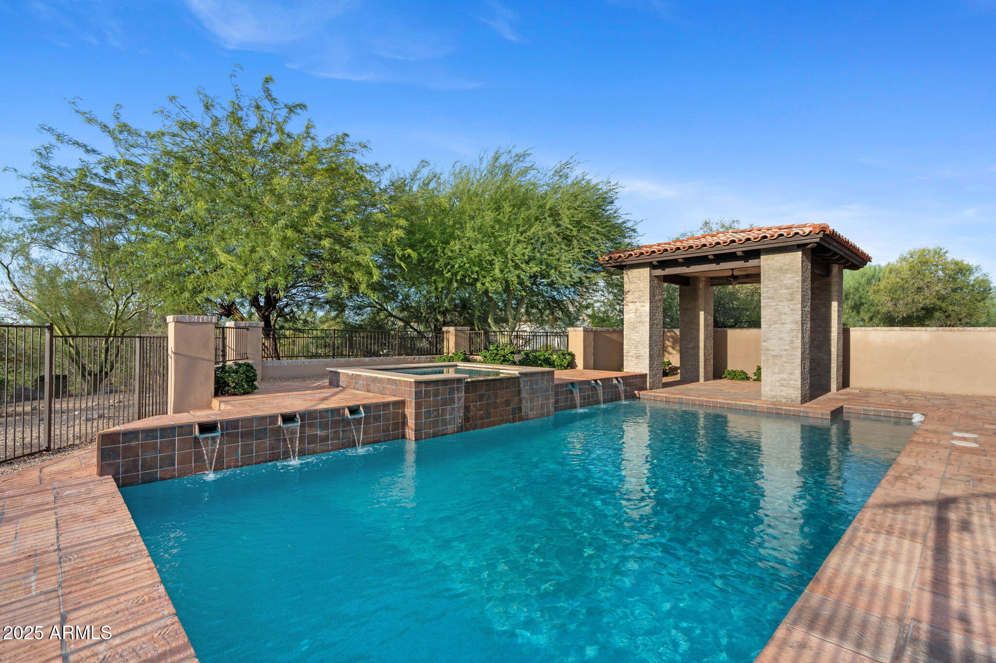 3756 N Rock Wren Court