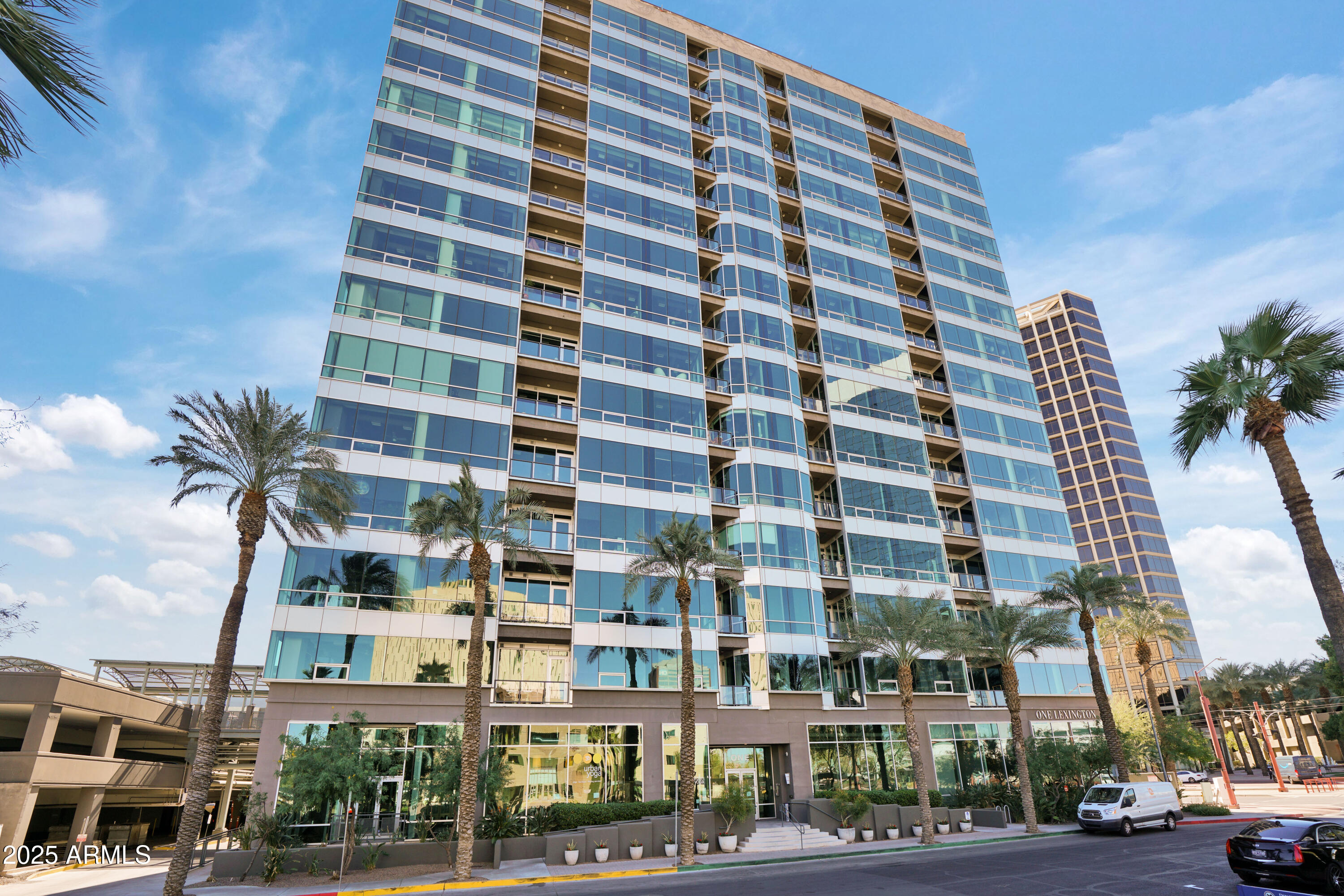 1 E LEXINGTON Avenue, 1309