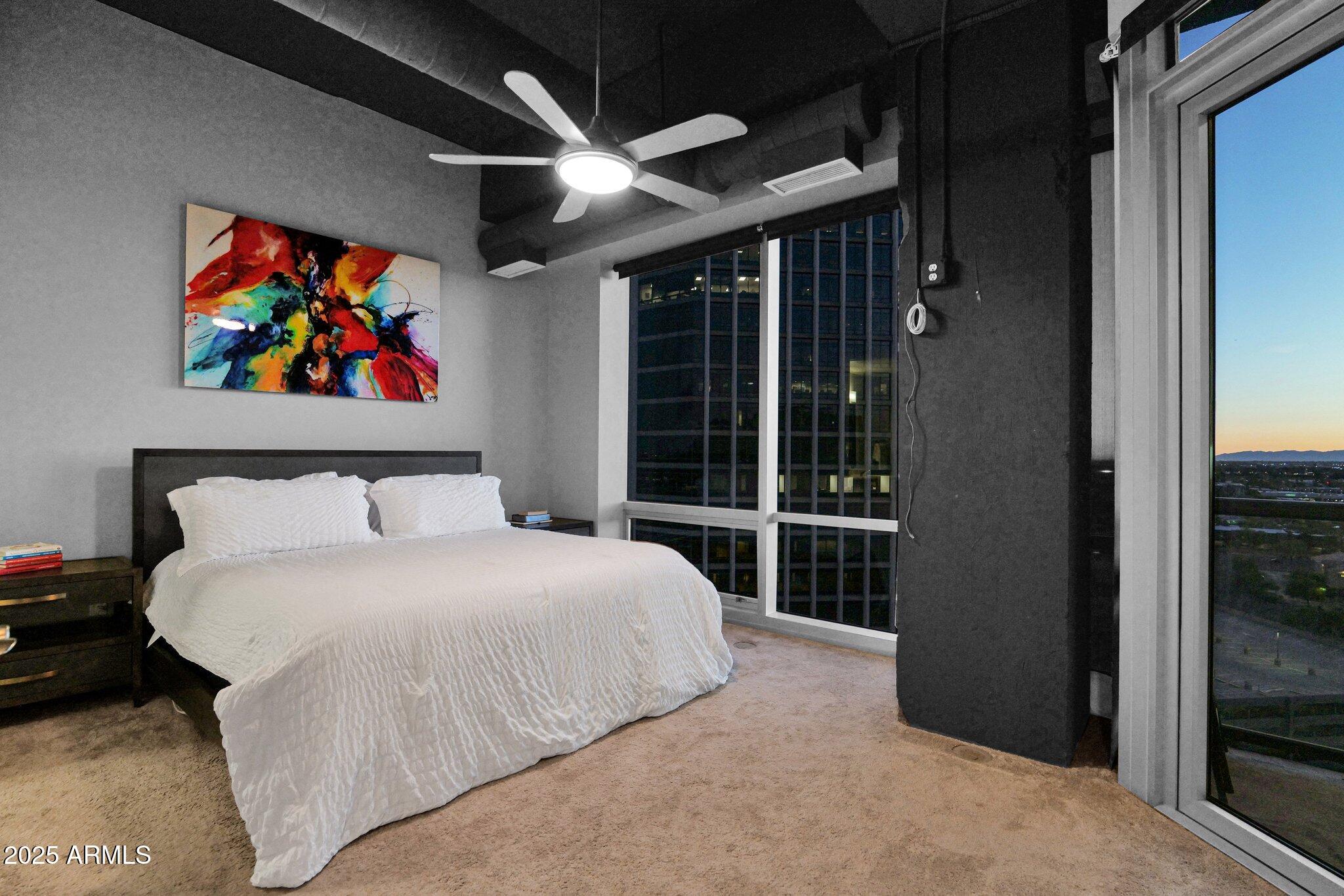 1 E LEXINGTON Avenue, 1309