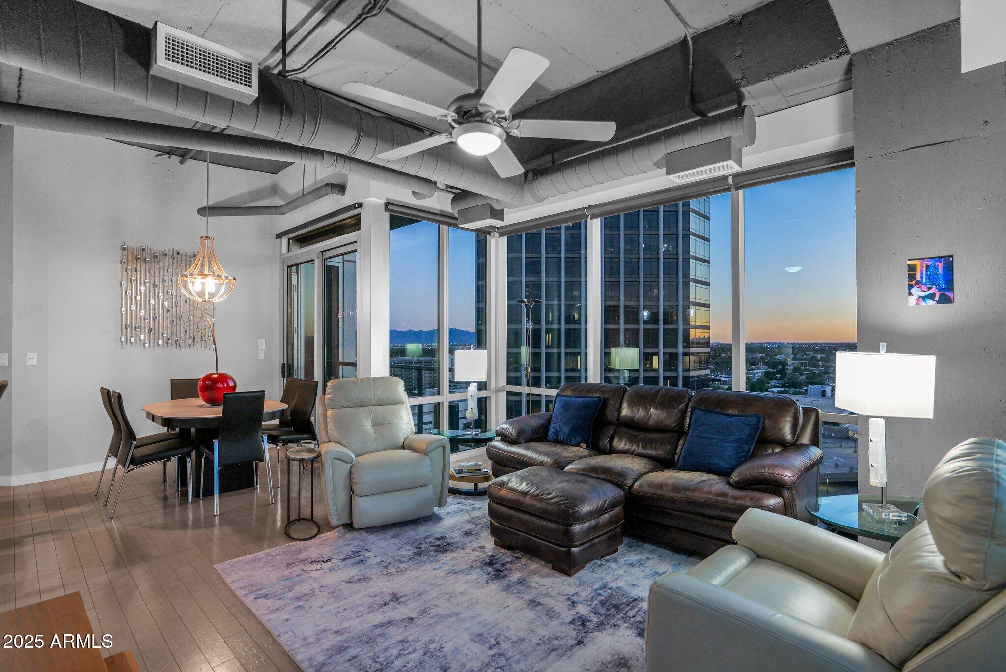 1 E LEXINGTON Avenue, 1309
