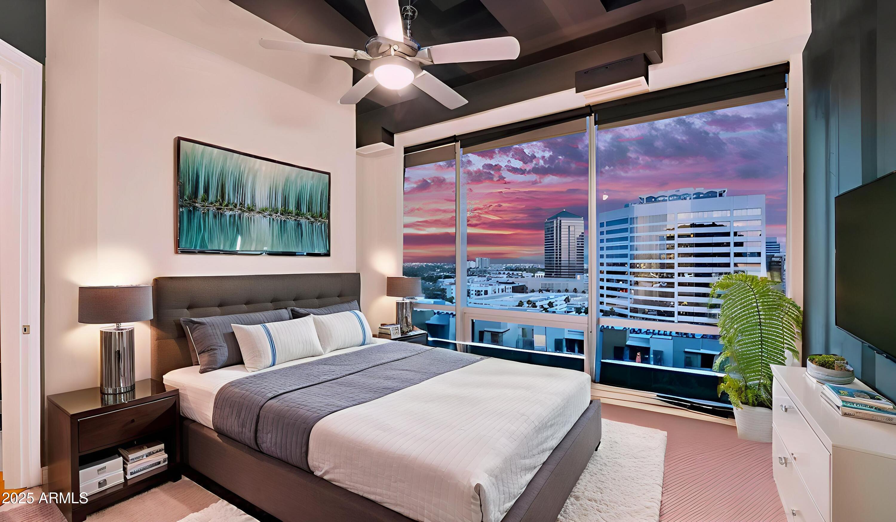1 E LEXINGTON Avenue, 1101
