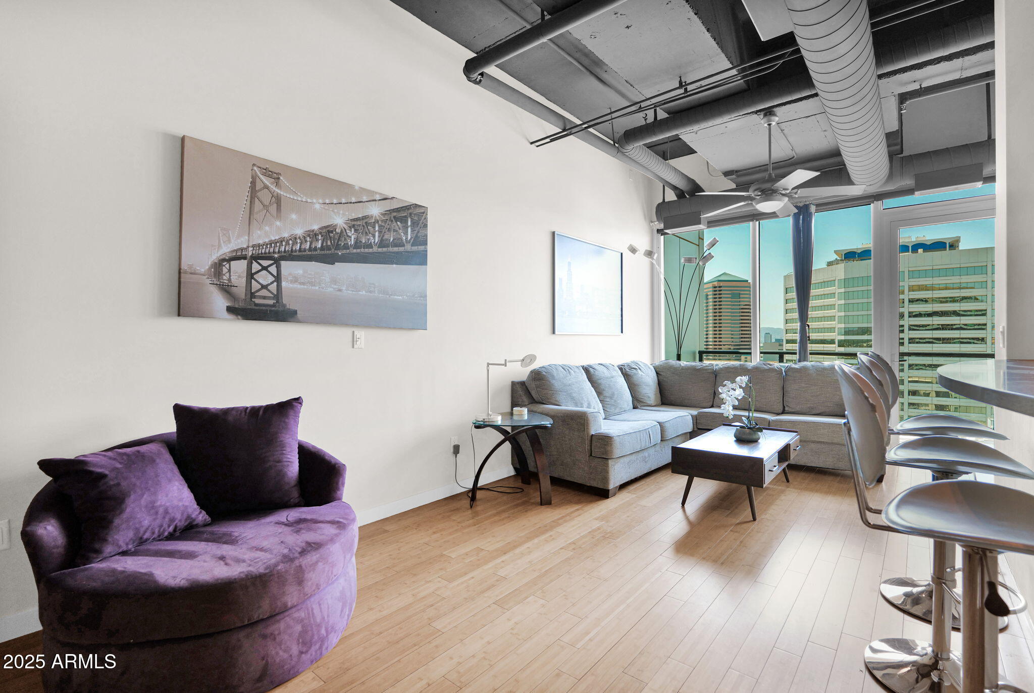 1 E LEXINGTON Avenue, 1101