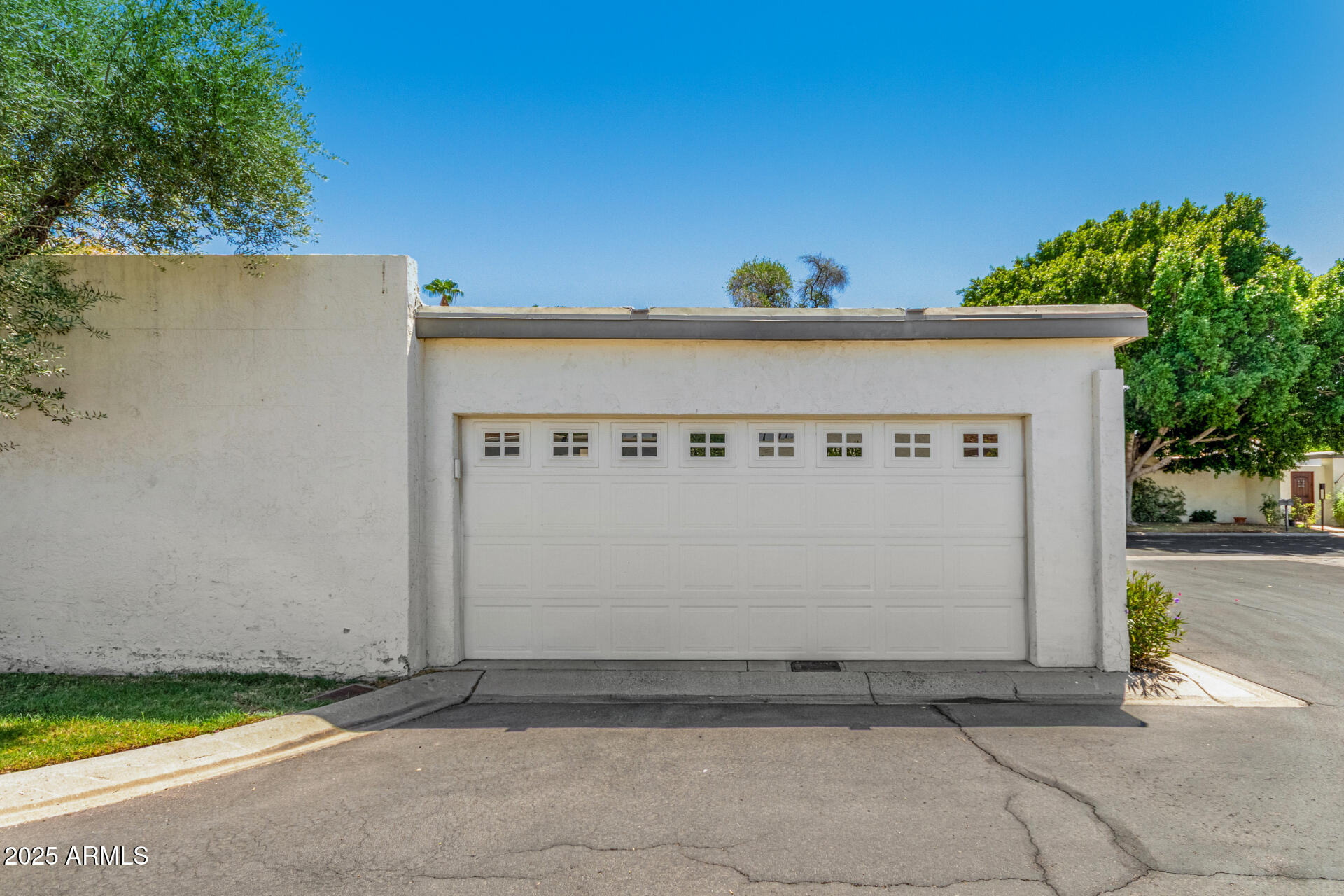 7026 N BARBADOS Place