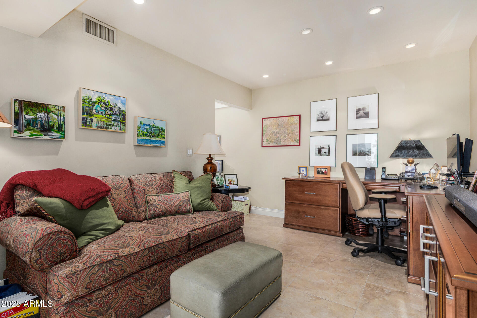 7026 N BARBADOS Place