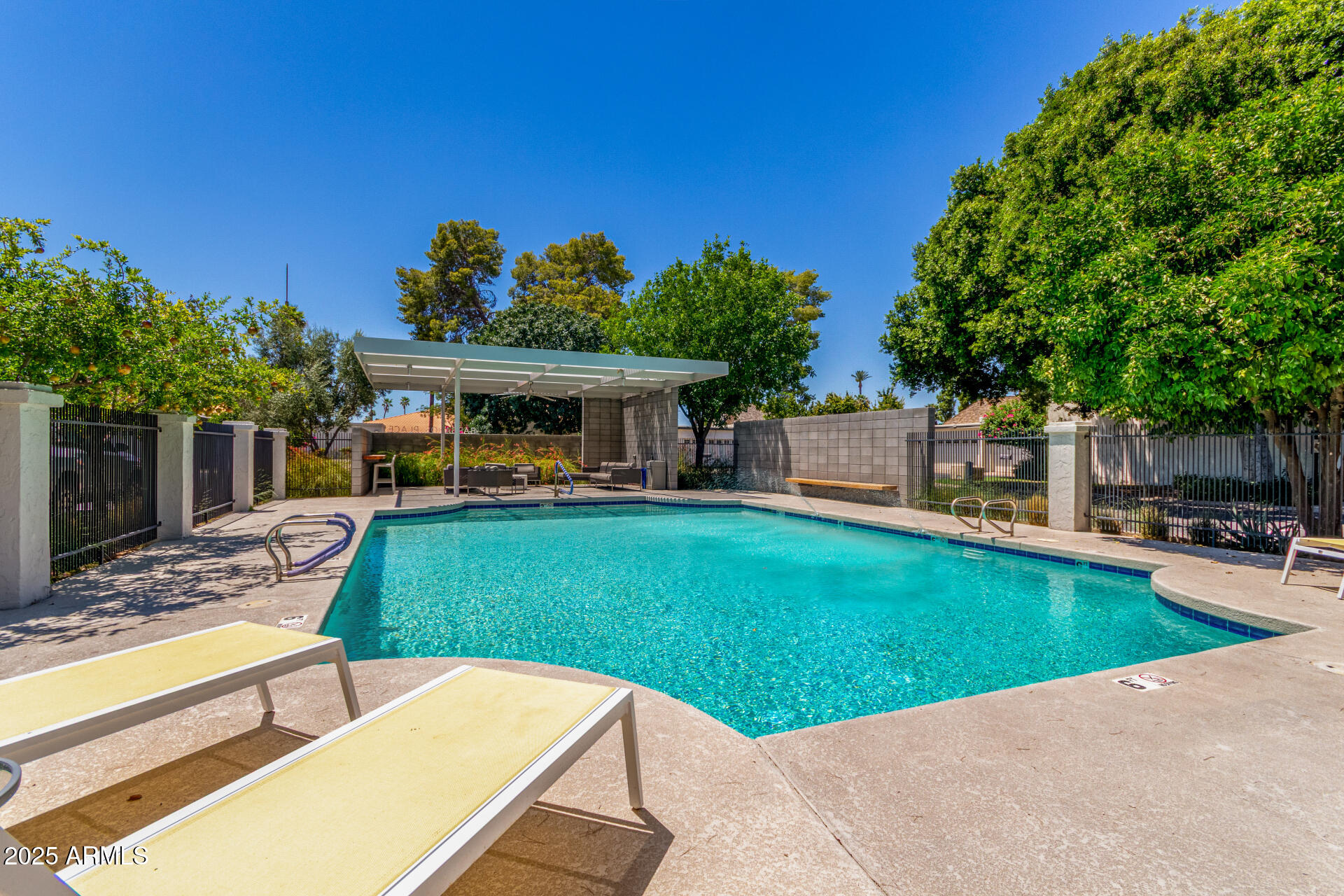 7026 N BARBADOS Place