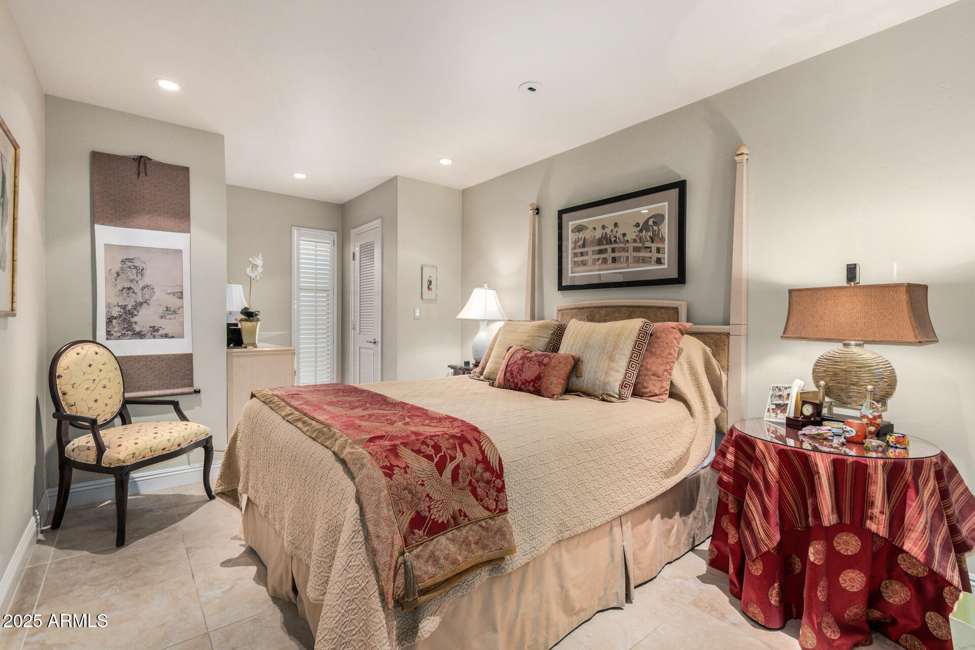 7026 N BARBADOS Place