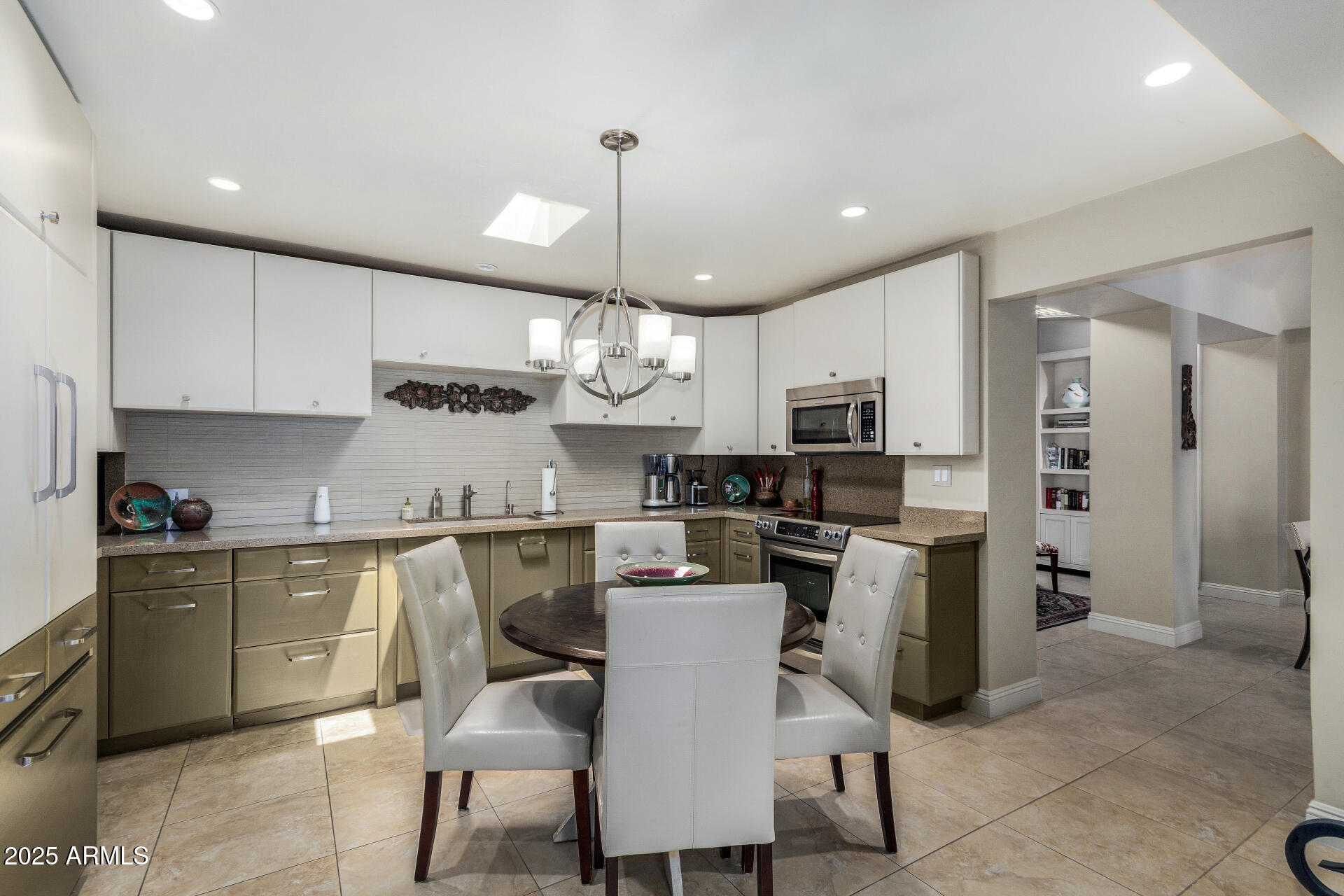 7026 N BARBADOS Place