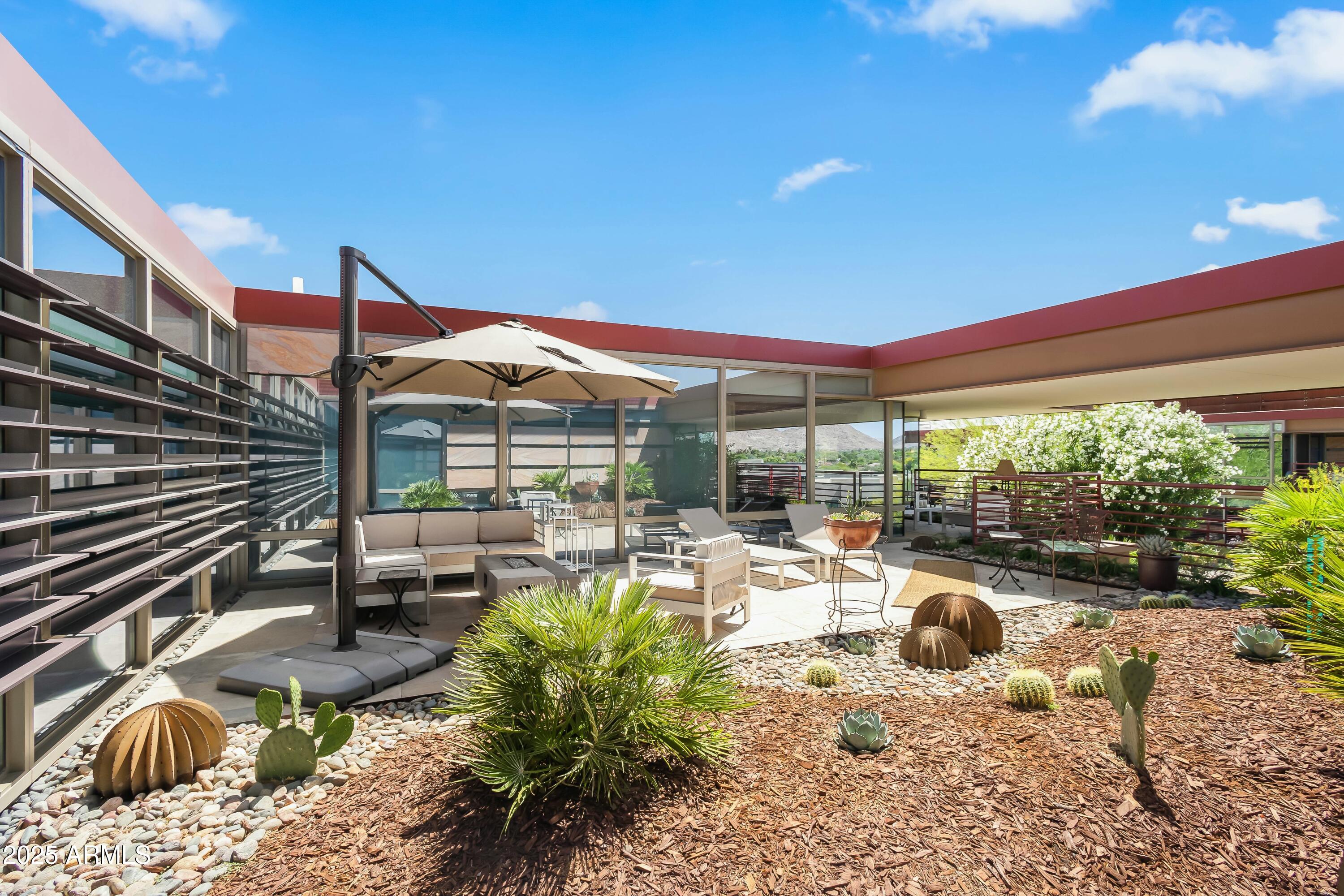 7131 E RANCHO VISTA Drive 7011