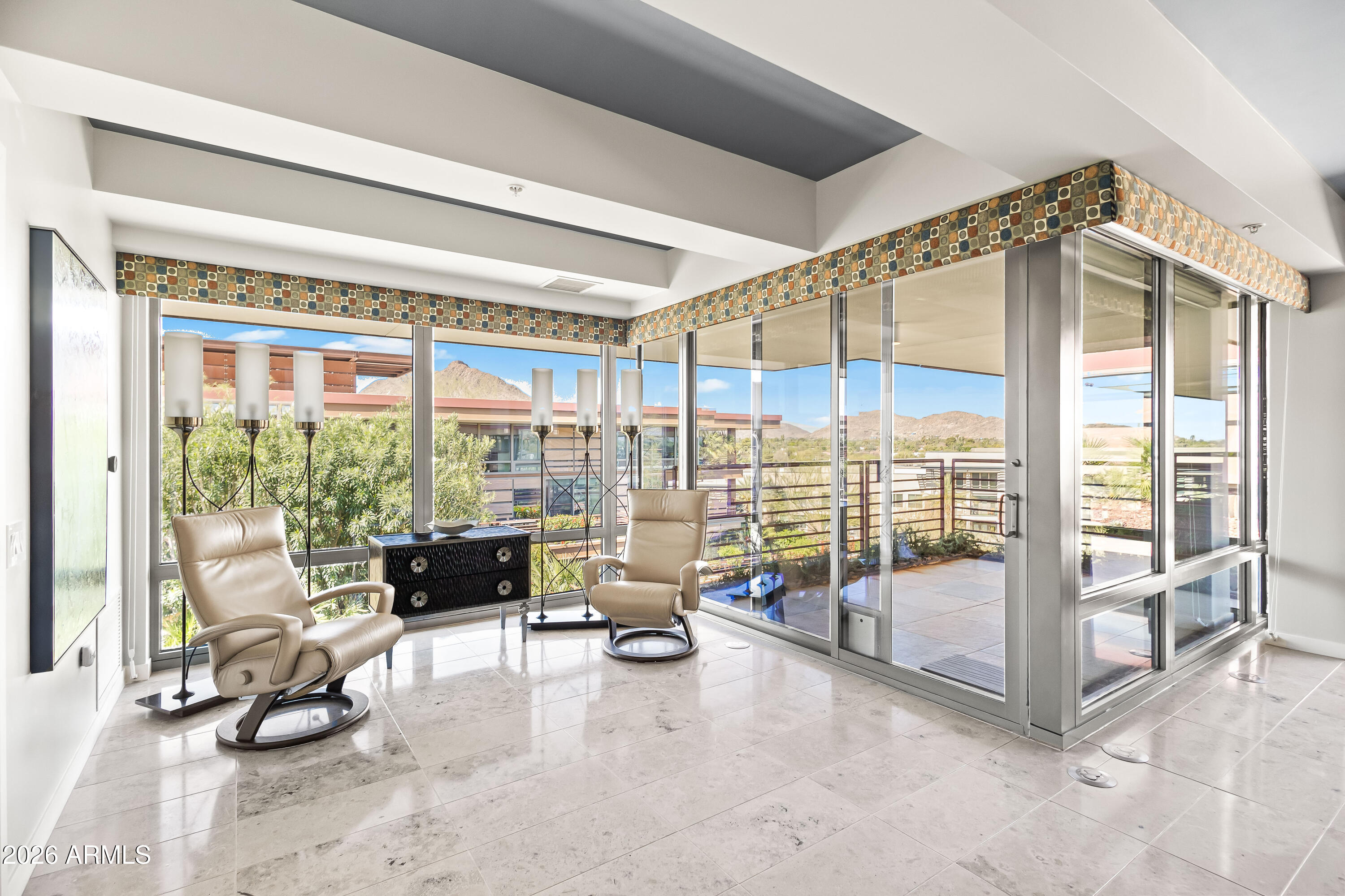 7131 E RANCHO VISTA Drive 7011
