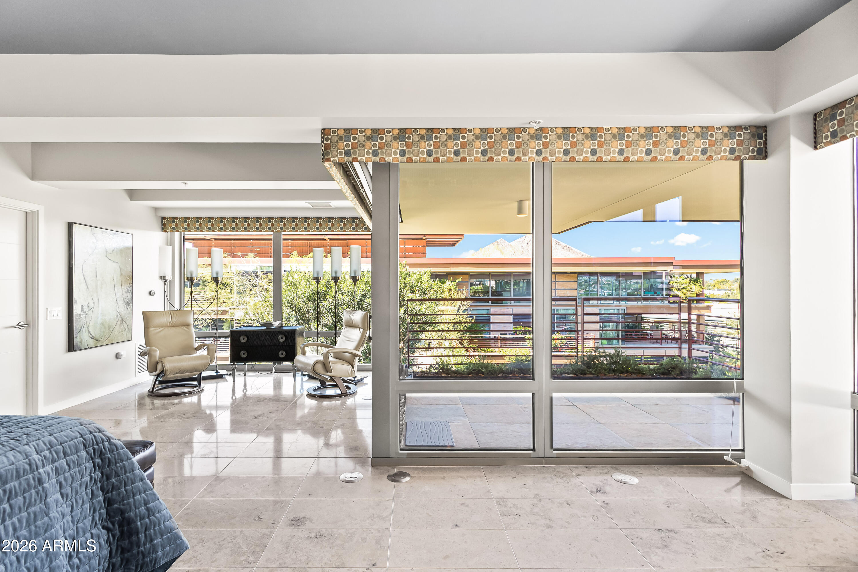 7131 E RANCHO VISTA Drive 7011