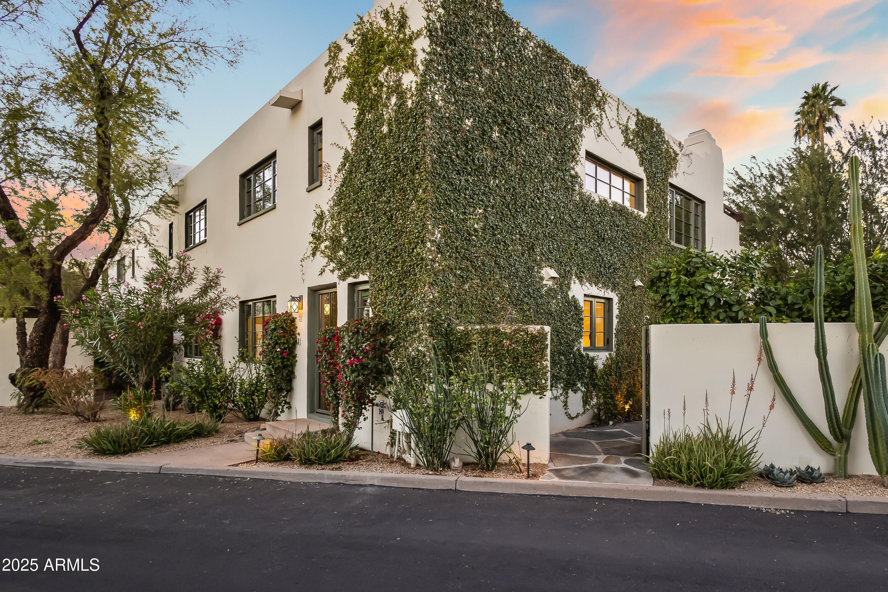 5101 N CASA BLANCA Drive 25