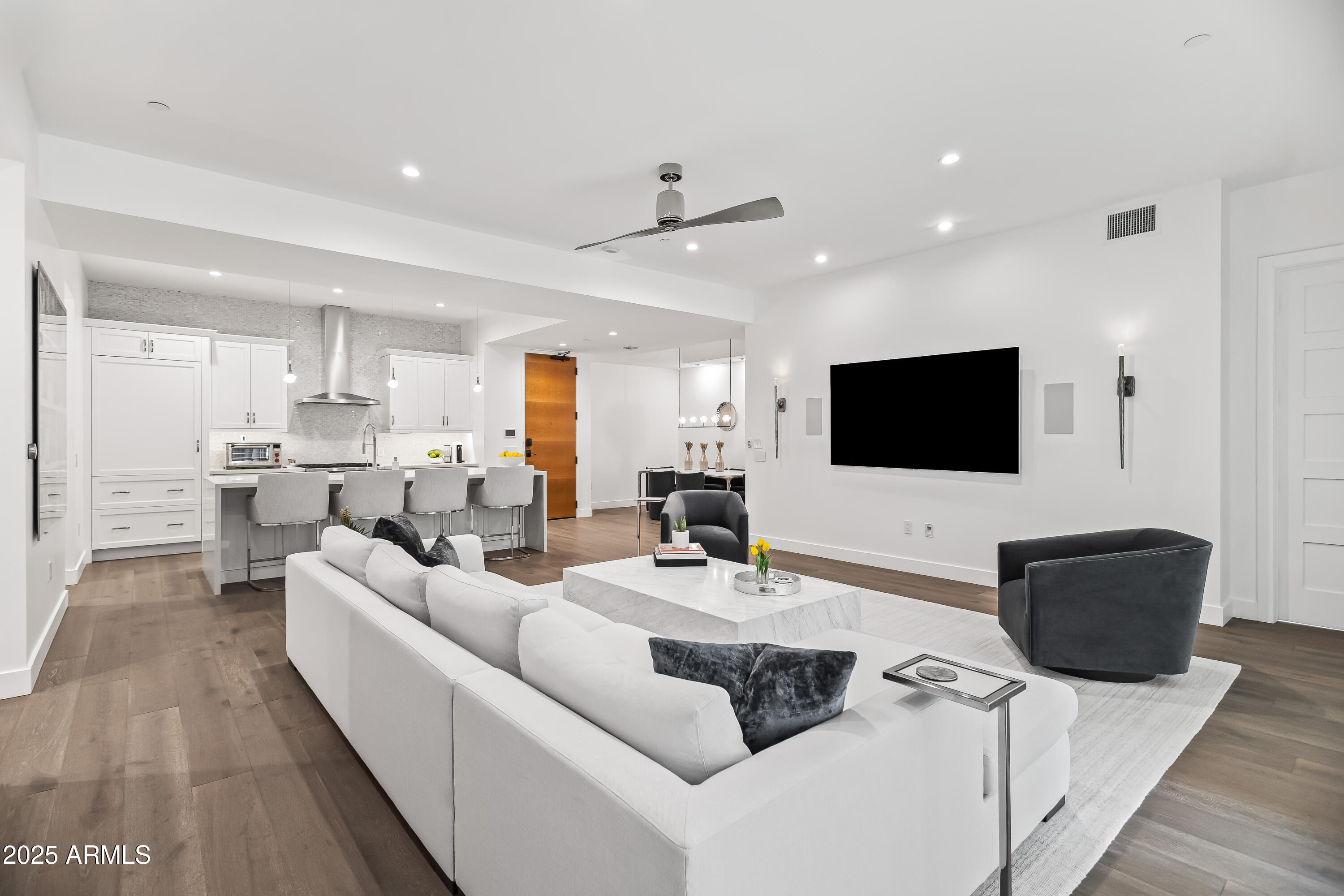 6166 N SCOTTSDALE Road A4004