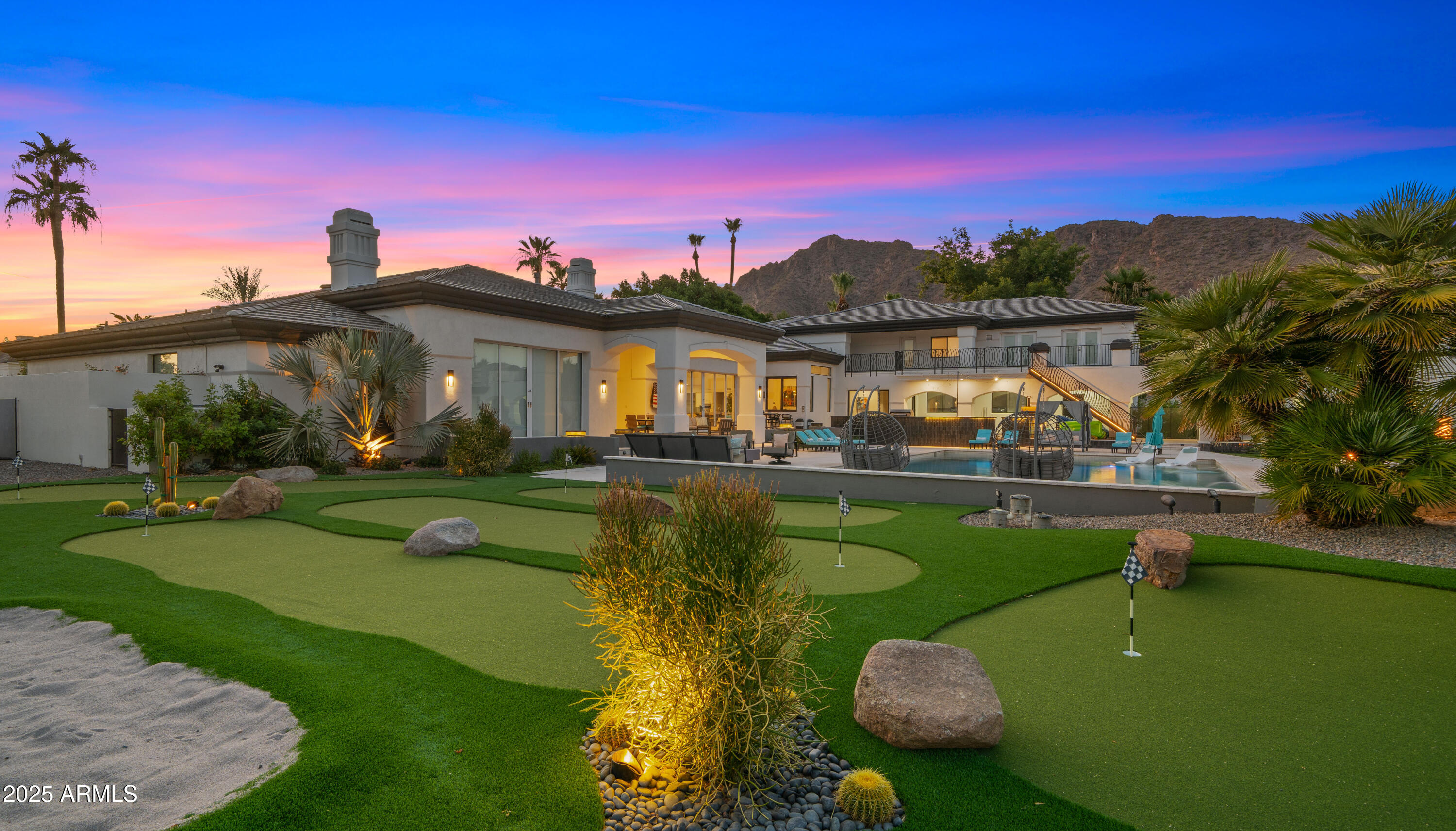 4425 N ARCADIA Lane