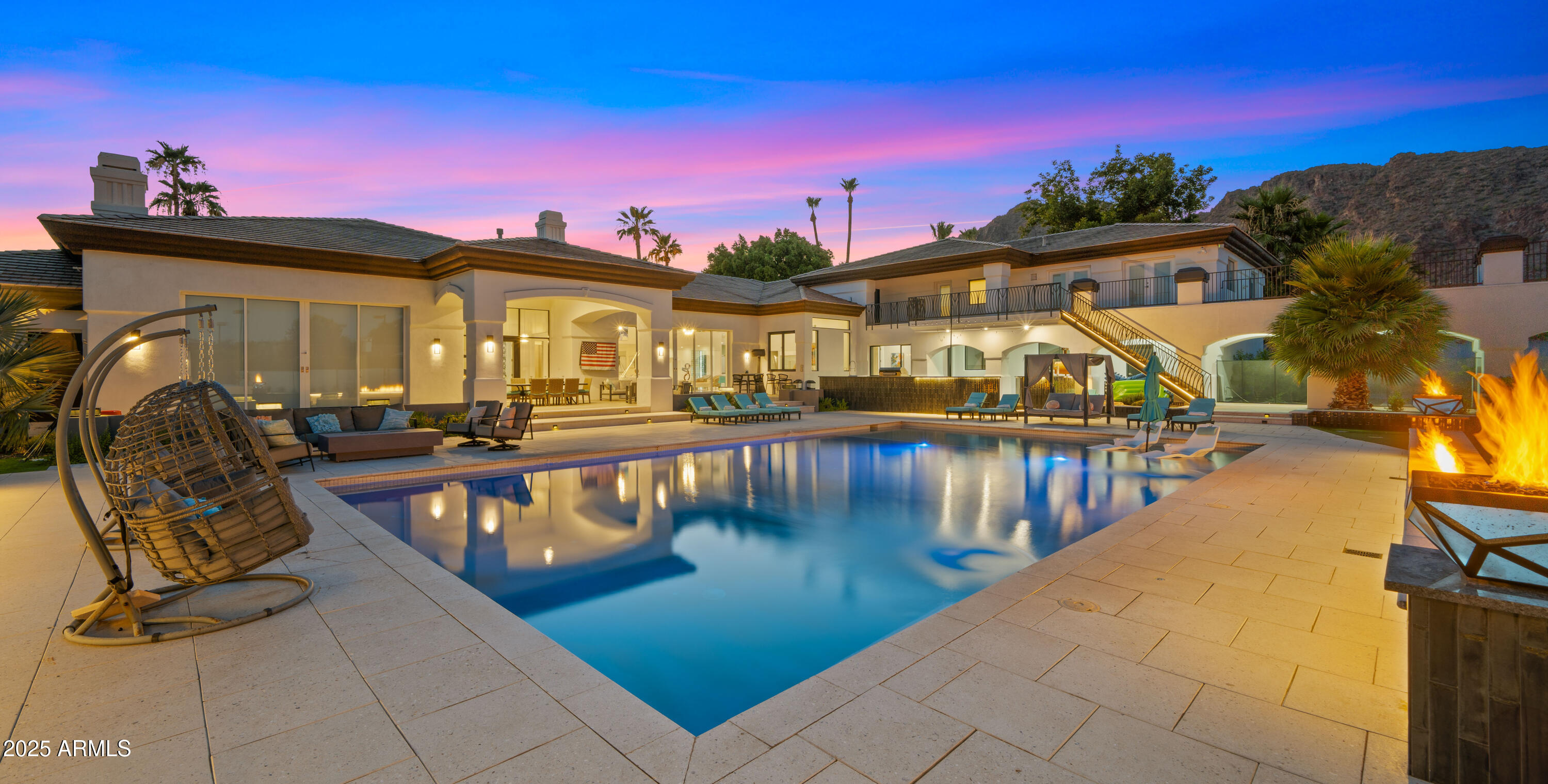 4425 N ARCADIA Lane