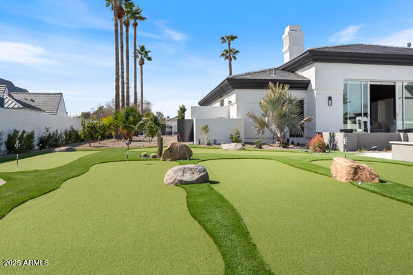 4425 N ARCADIA Lane