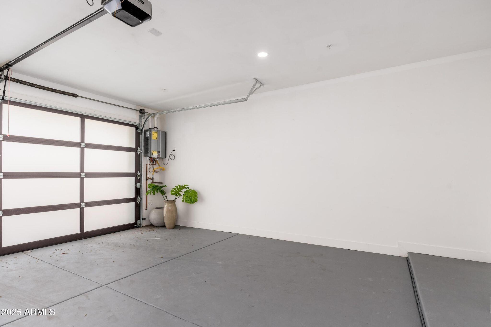 7788 E MAIN Street, 1001