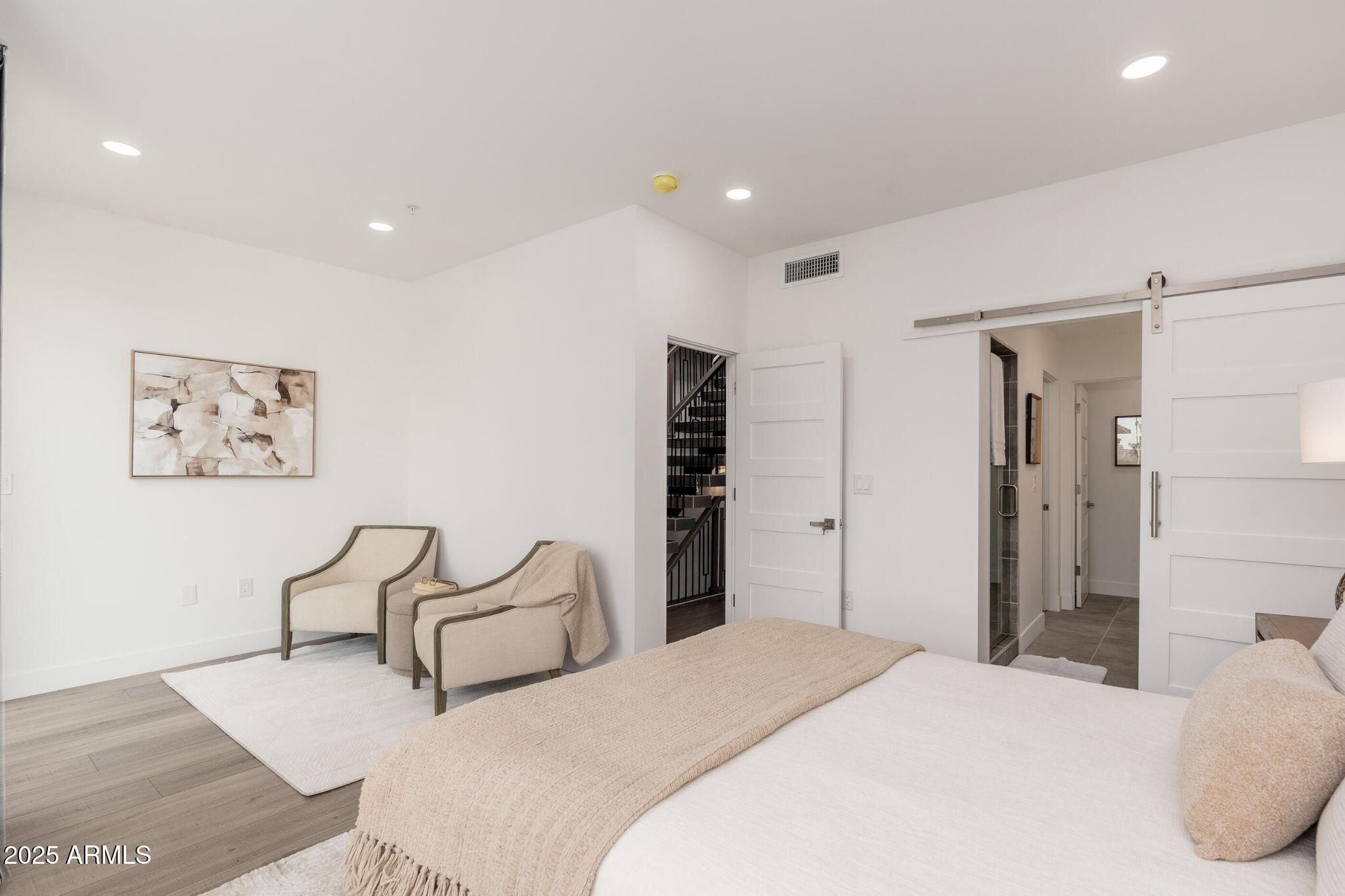 7788 E MAIN Street, 1001