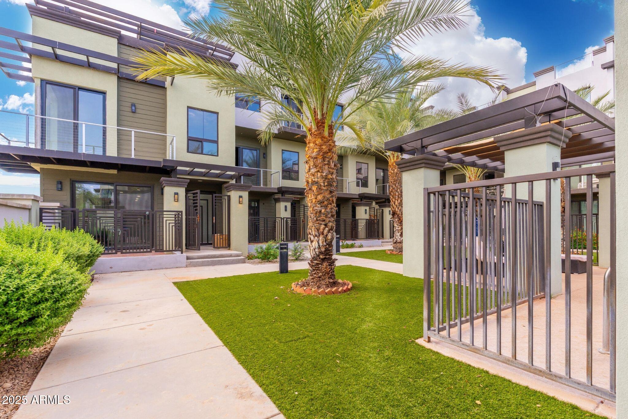 7788 E MAIN Street, 1001