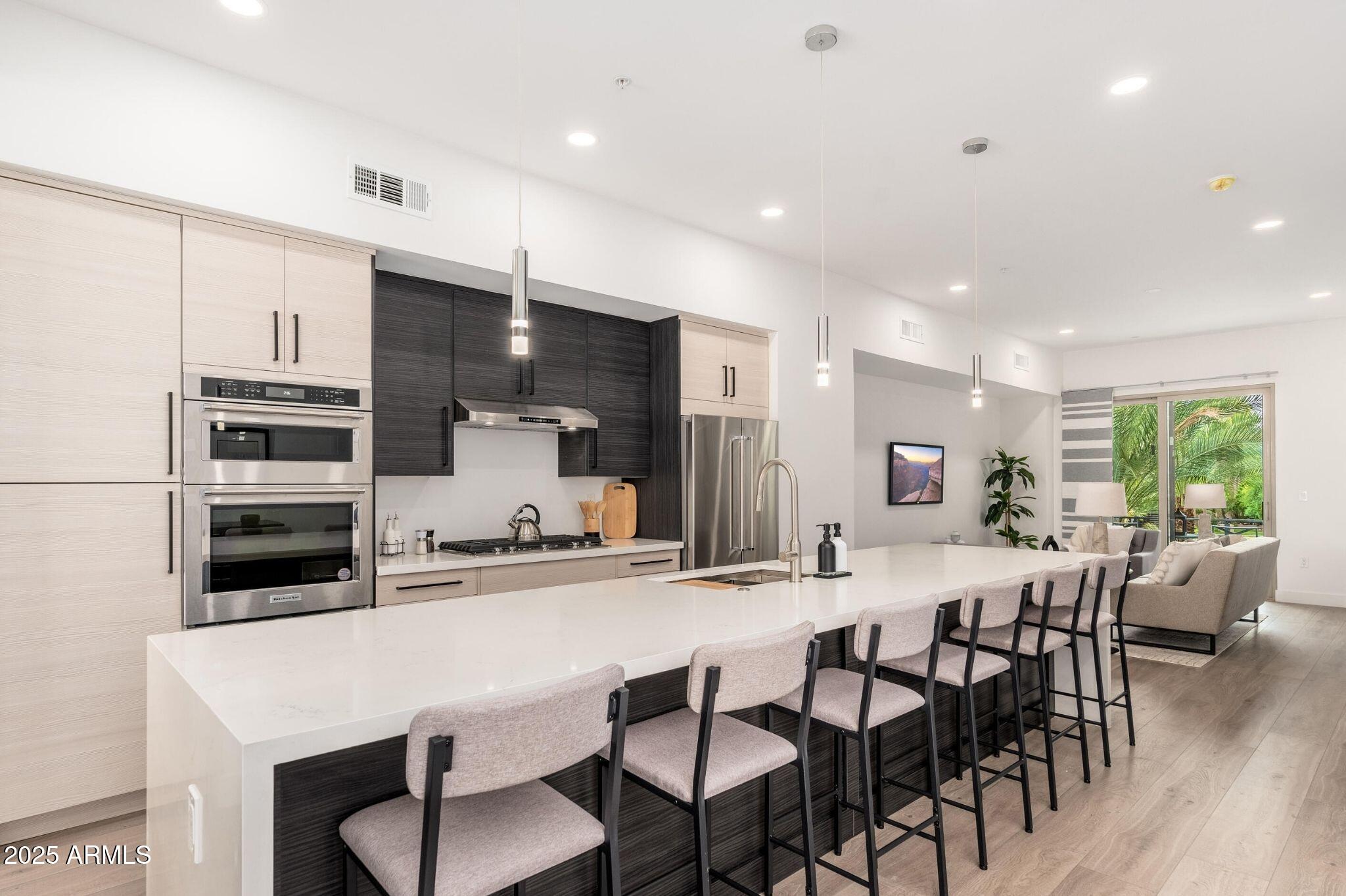 7788 E MAIN Street, 1001