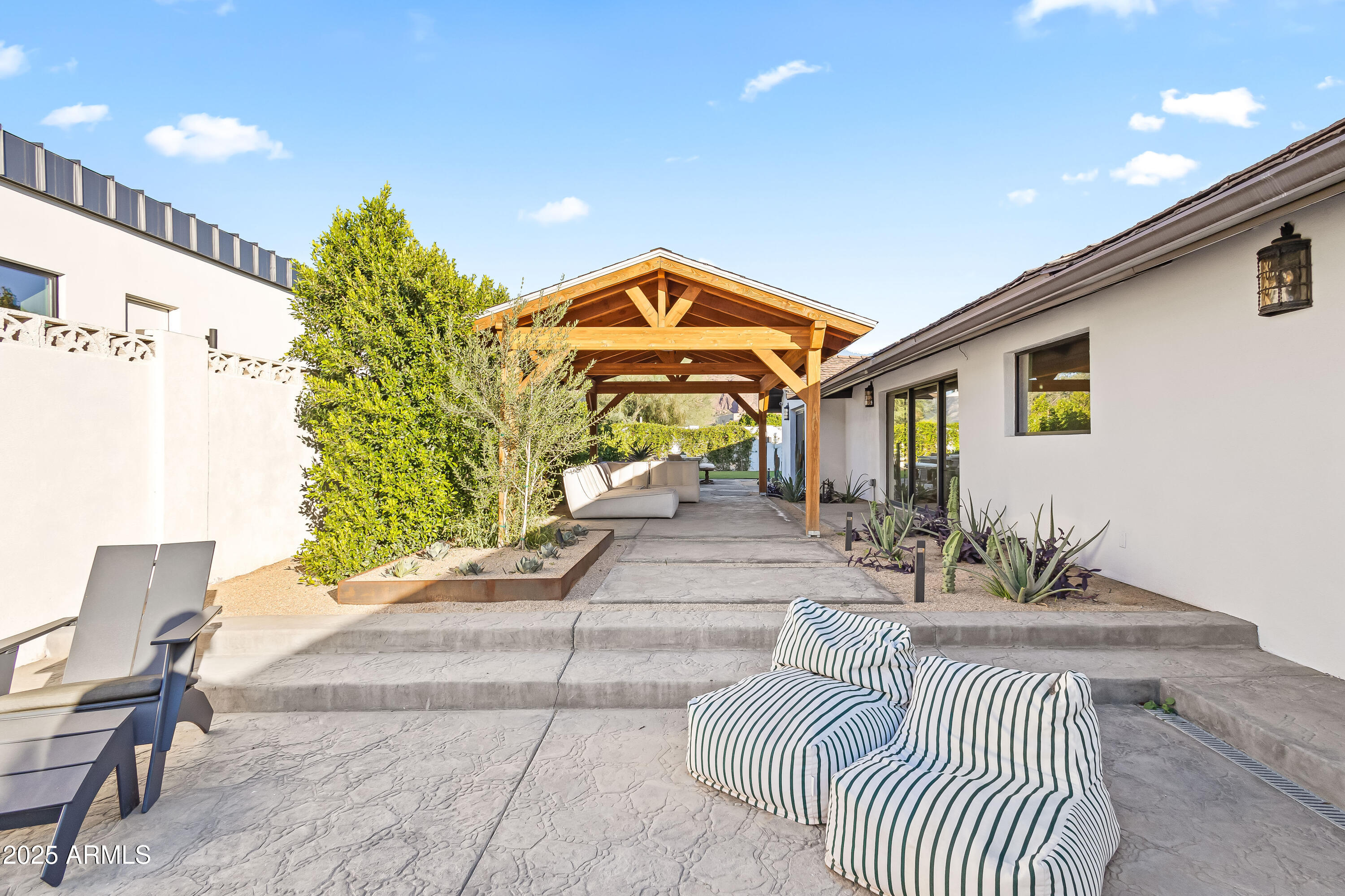 4142 E STANFORD Drive