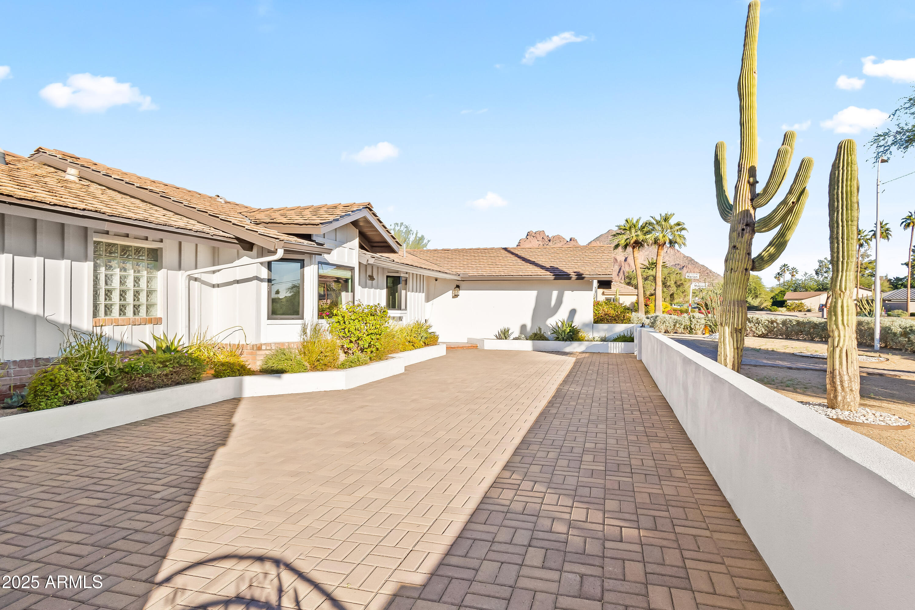 4142 E STANFORD Drive