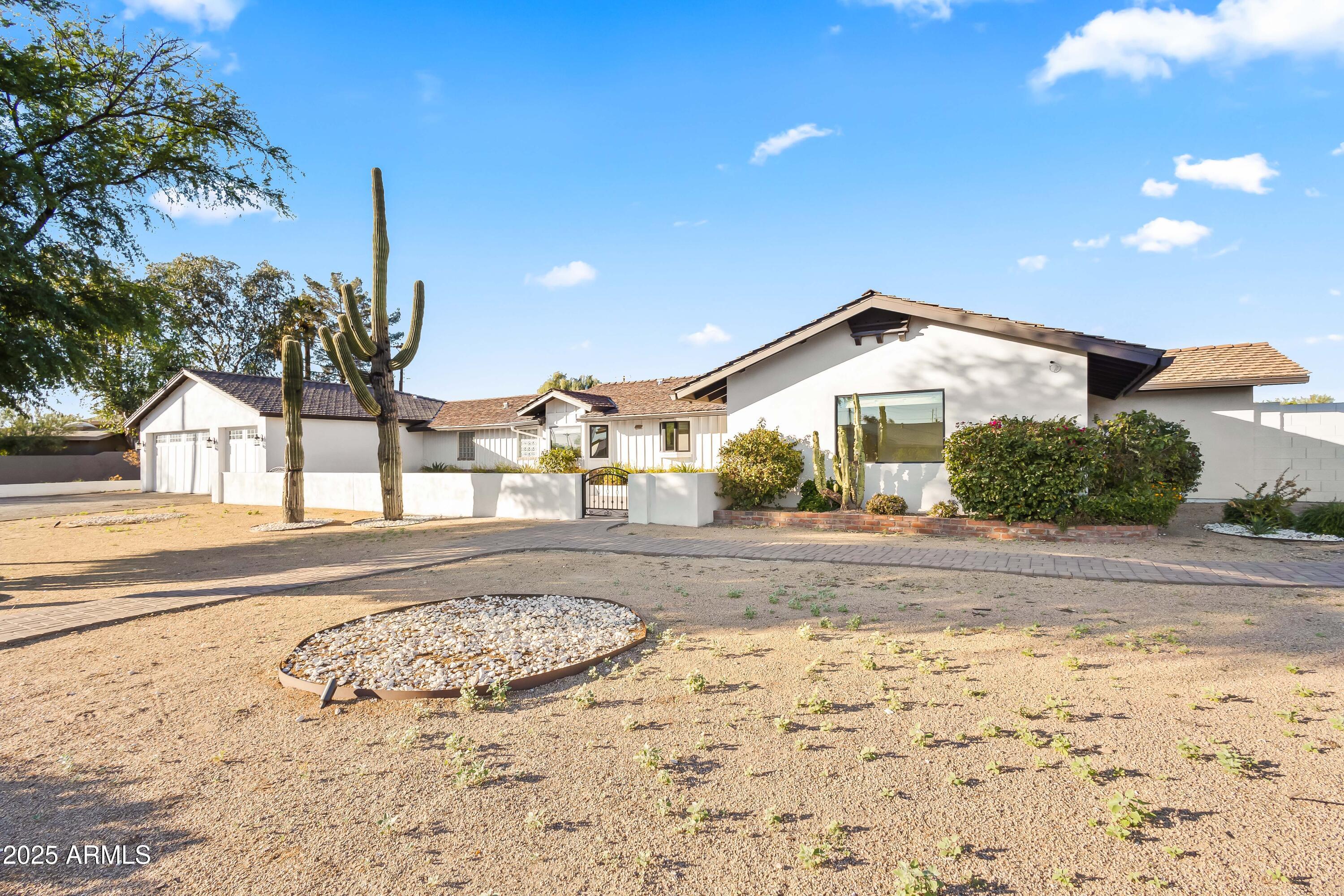 4142 E STANFORD Drive