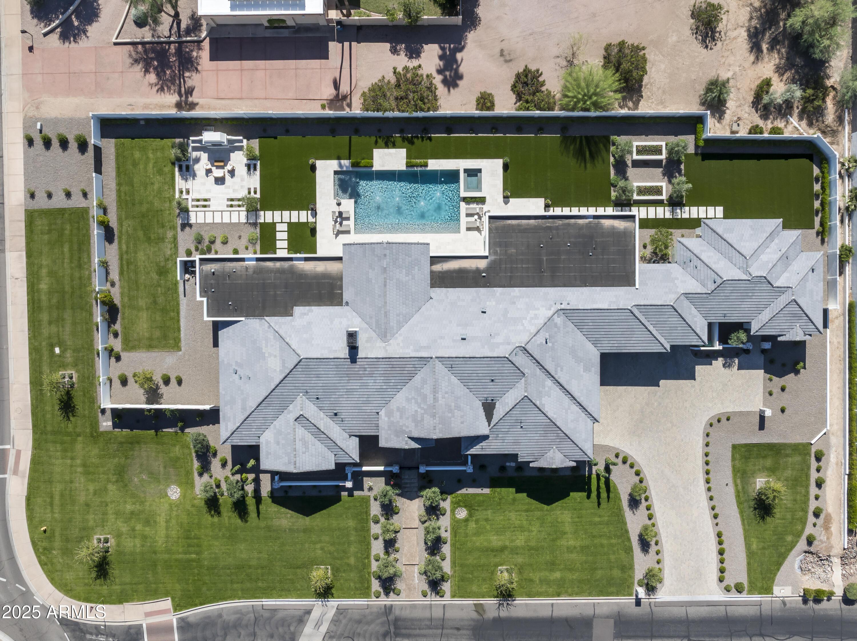 5131 E BUTLER Drive