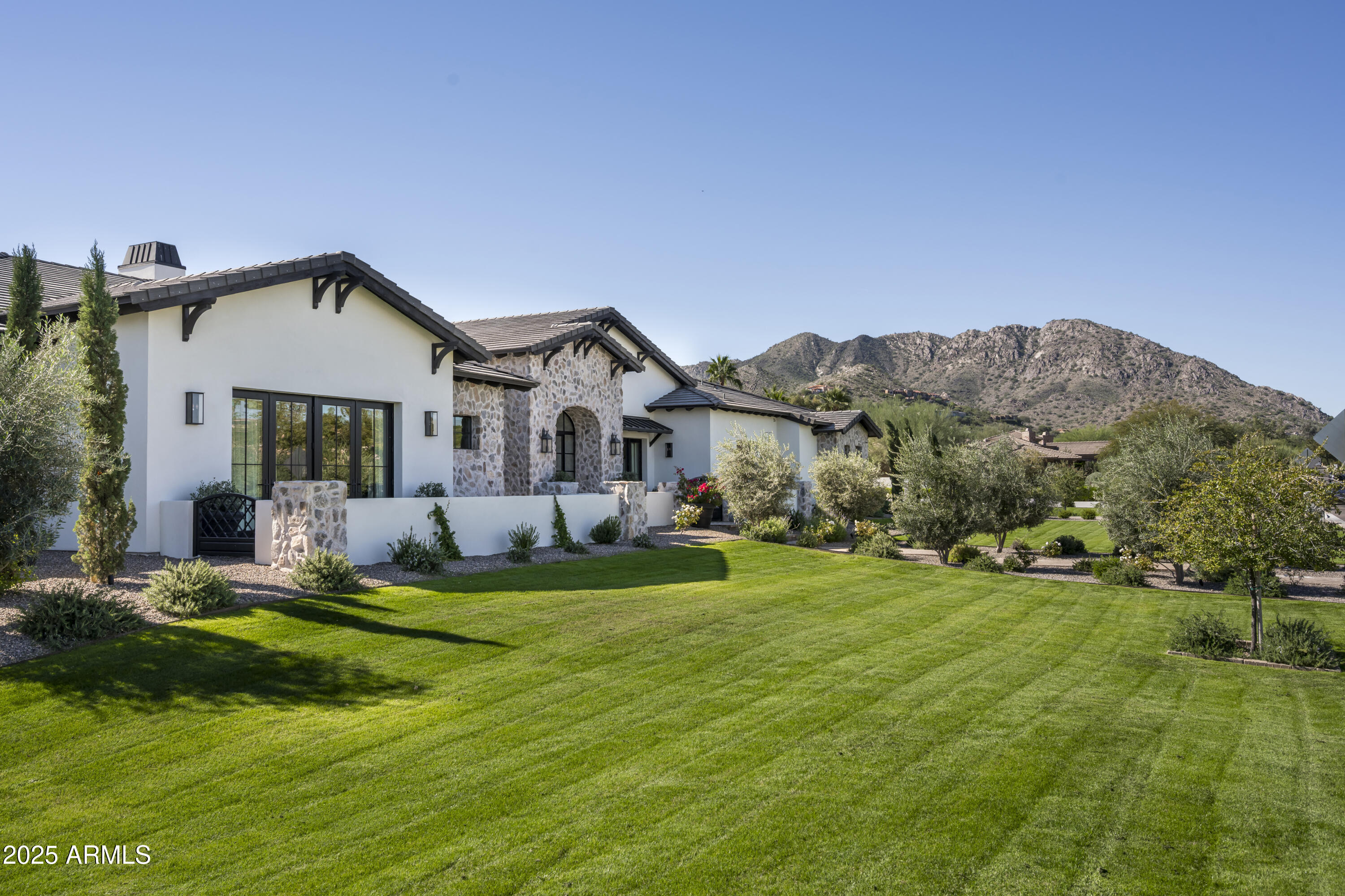 5131 E BUTLER Drive