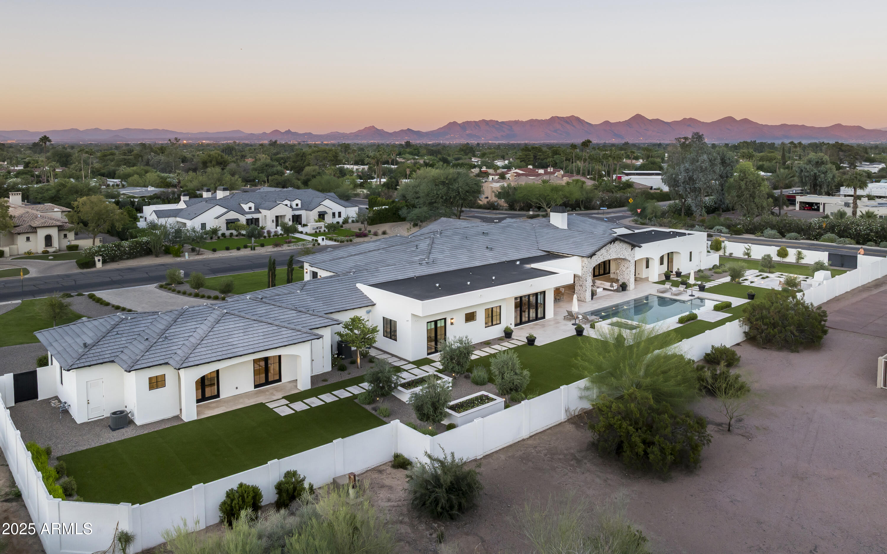 5131 E BUTLER Drive