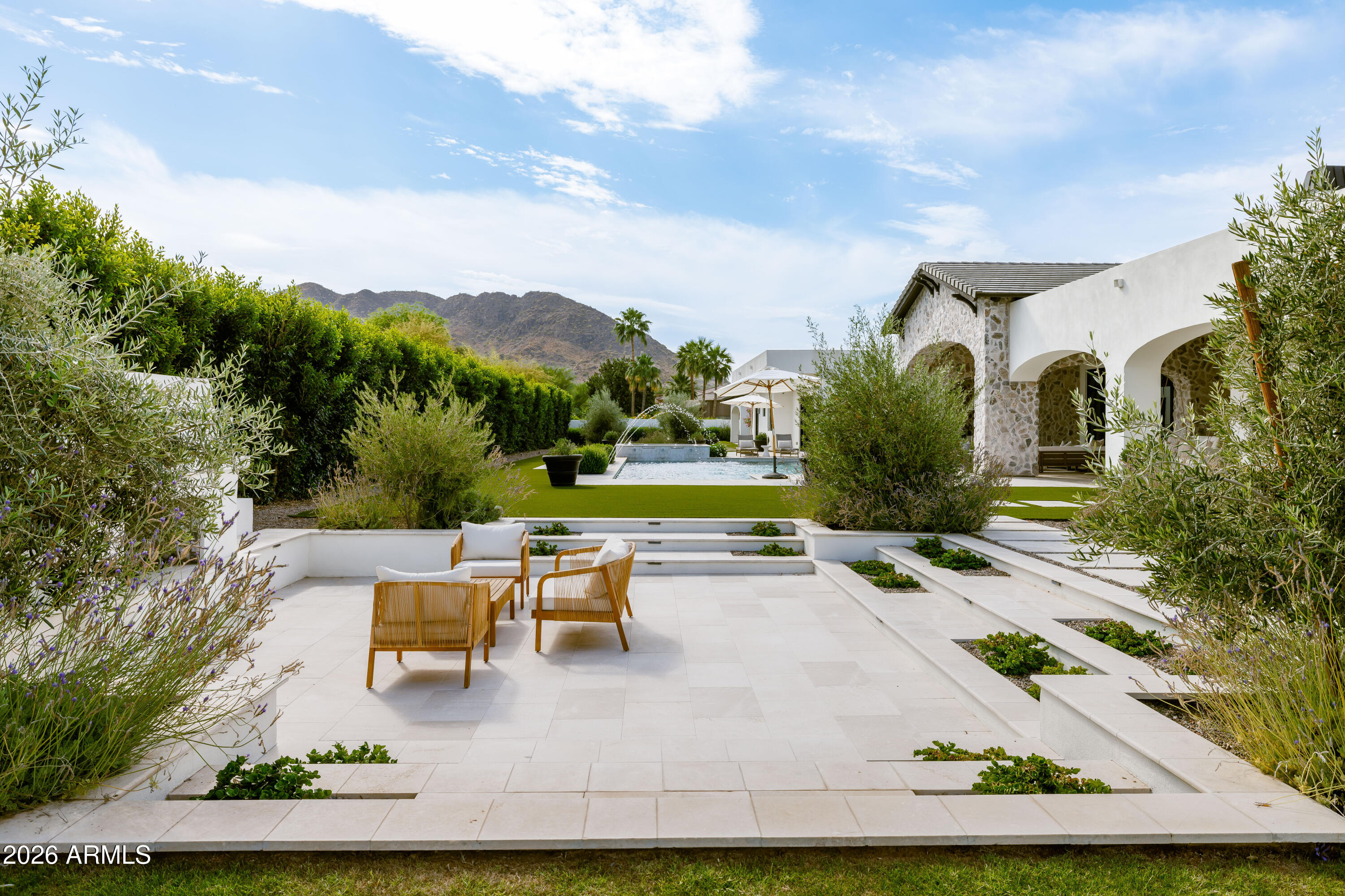 5131 E BUTLER Drive