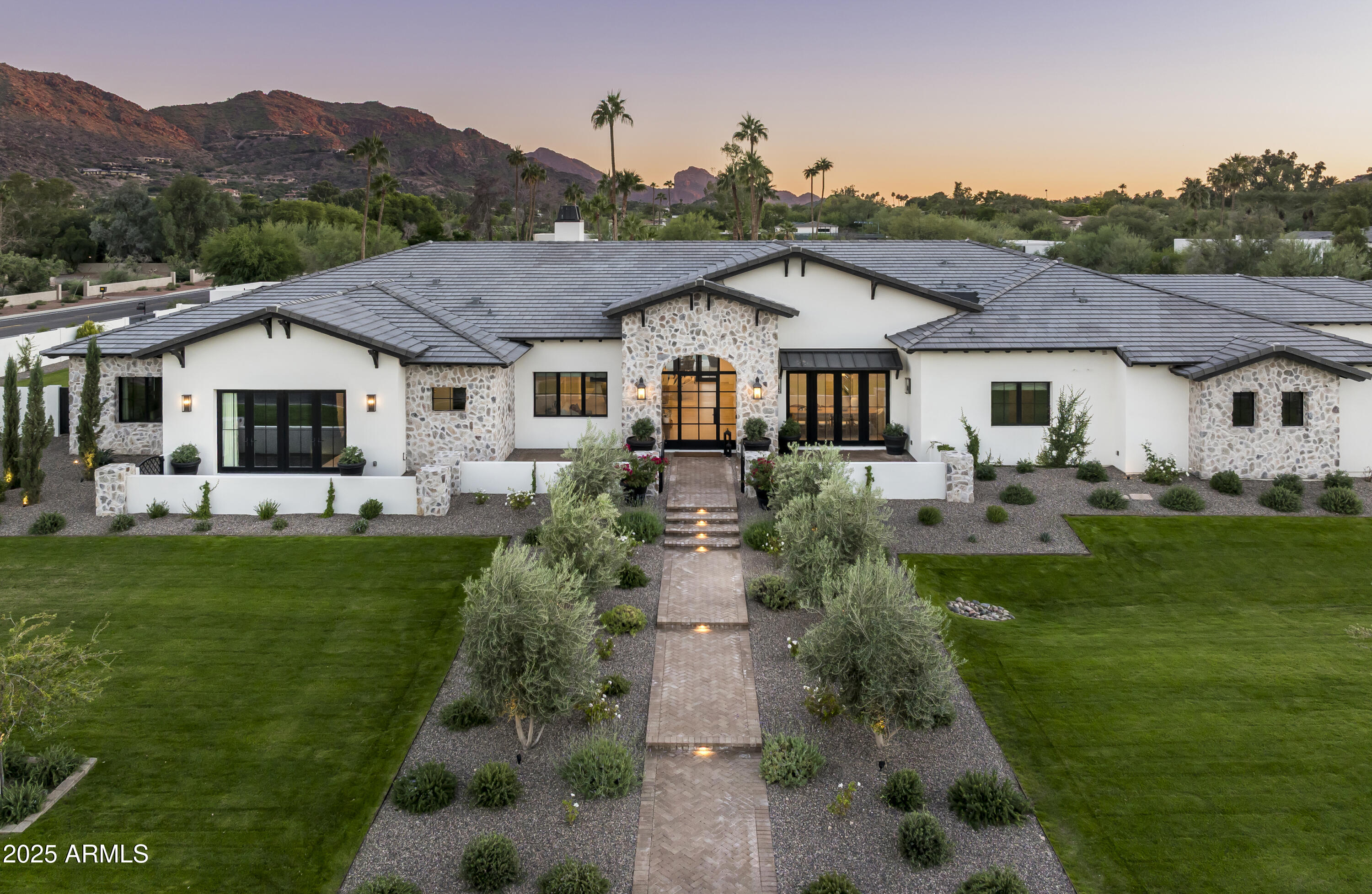 5131 E BUTLER Drive