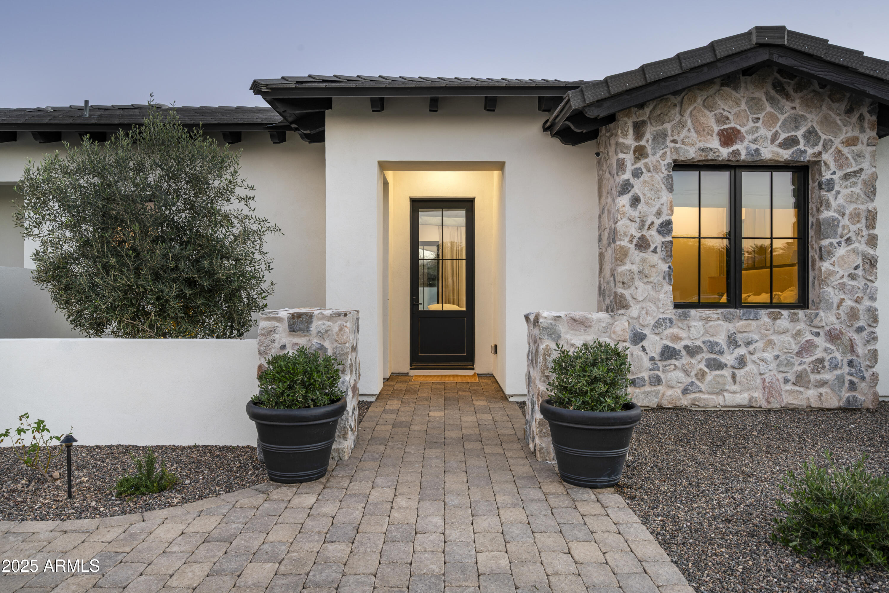 5131 E BUTLER Drive