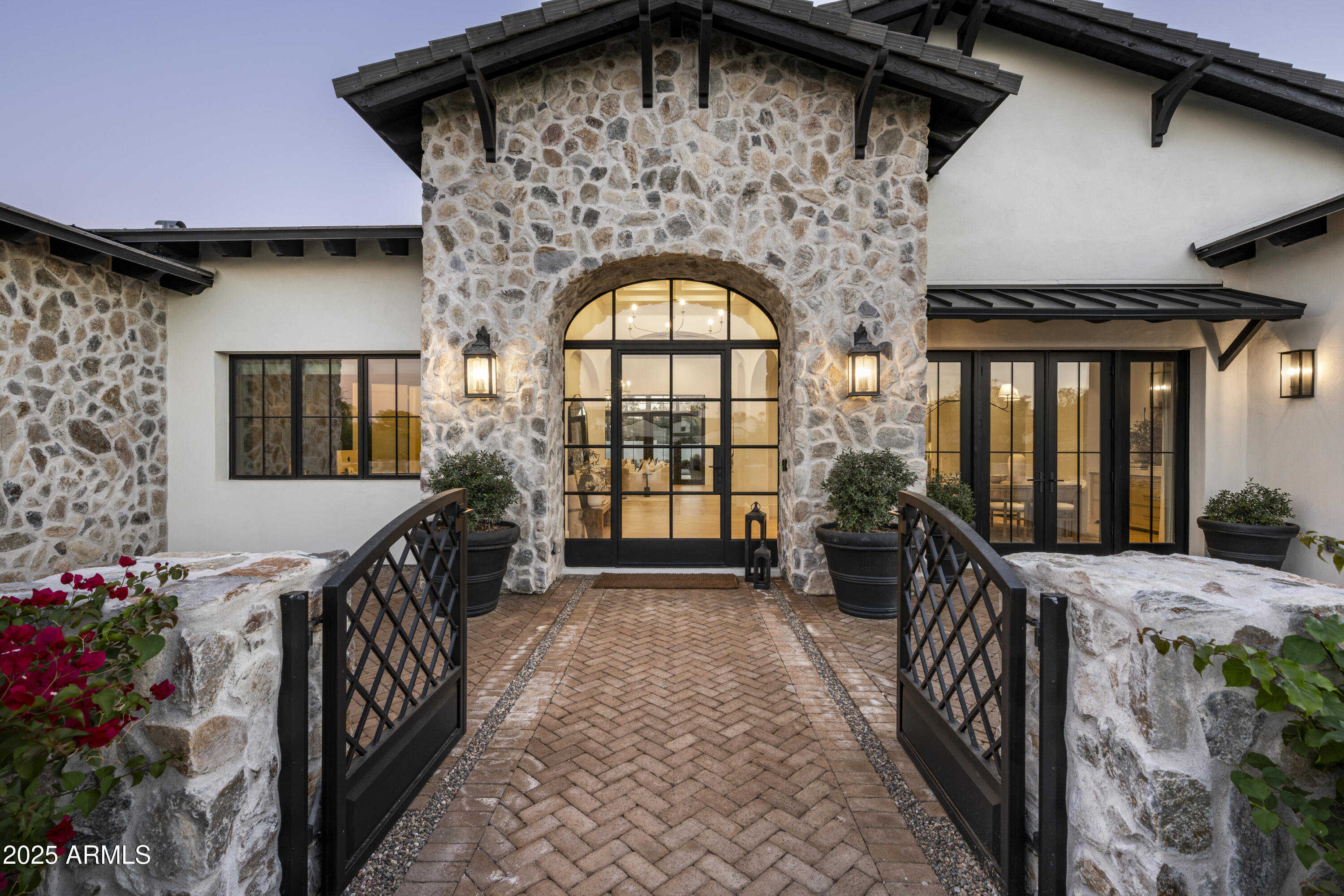 5131 E BUTLER Drive