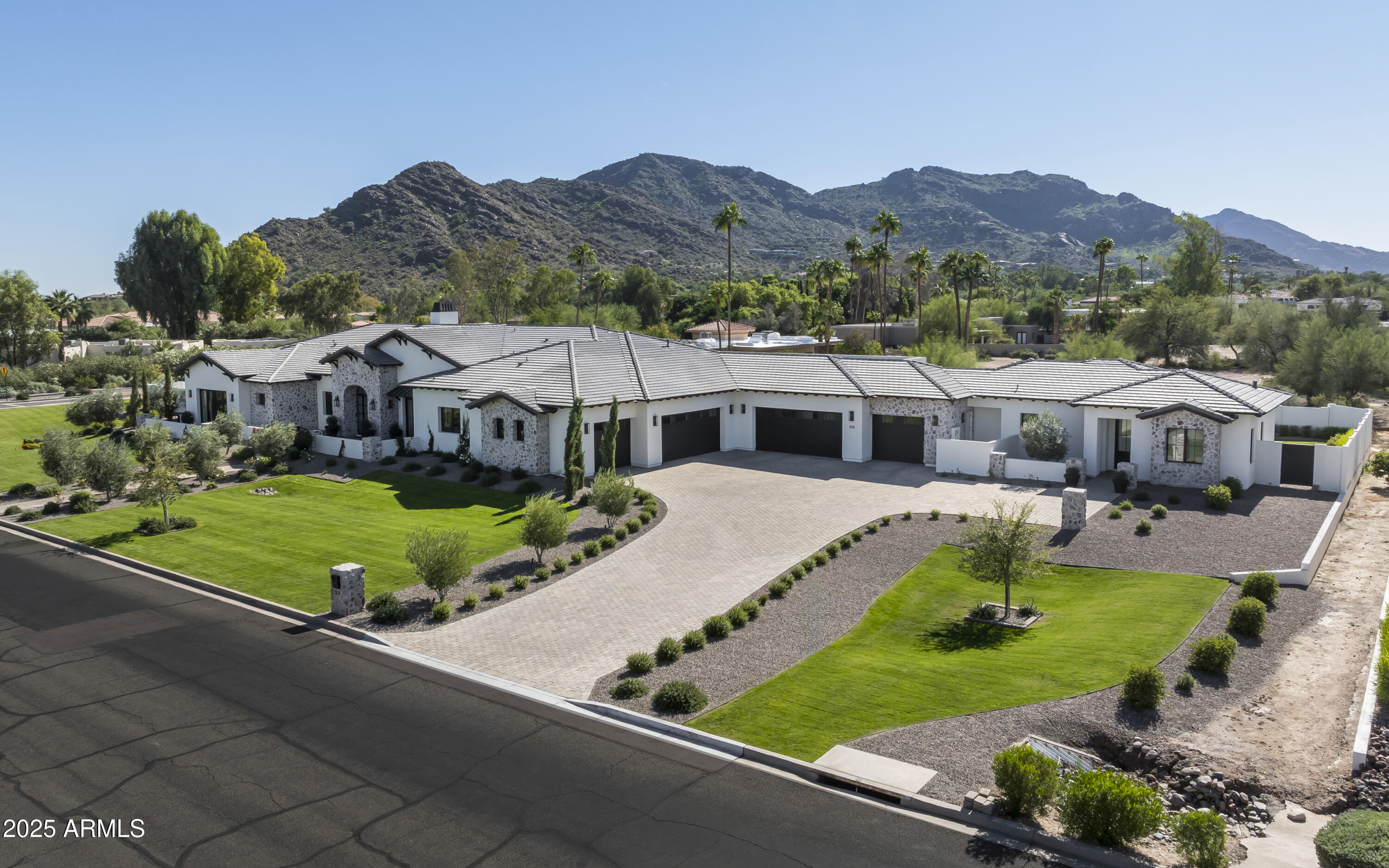 5131 E BUTLER Drive