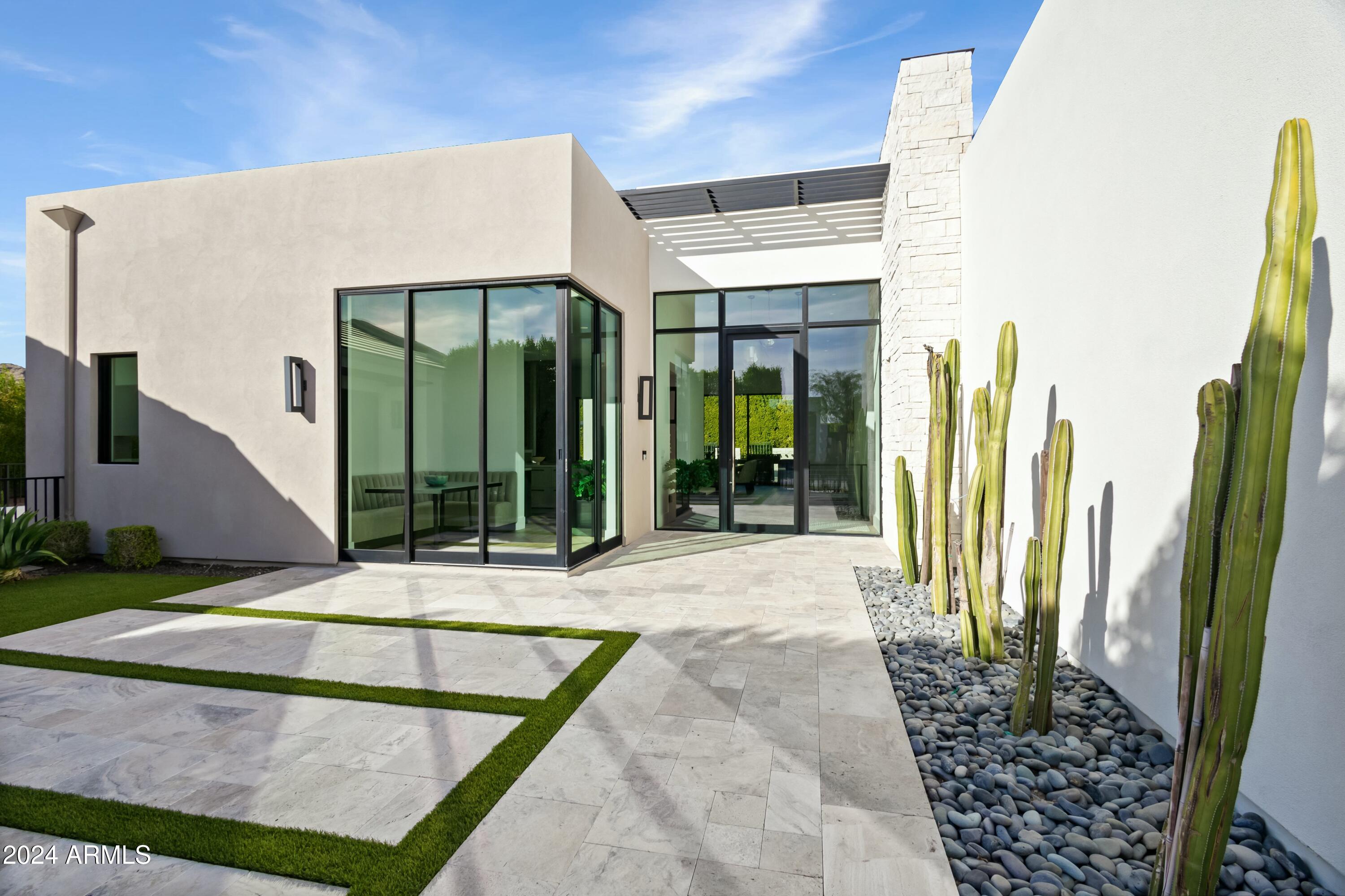 6862 E JOSHUA TREE Lane