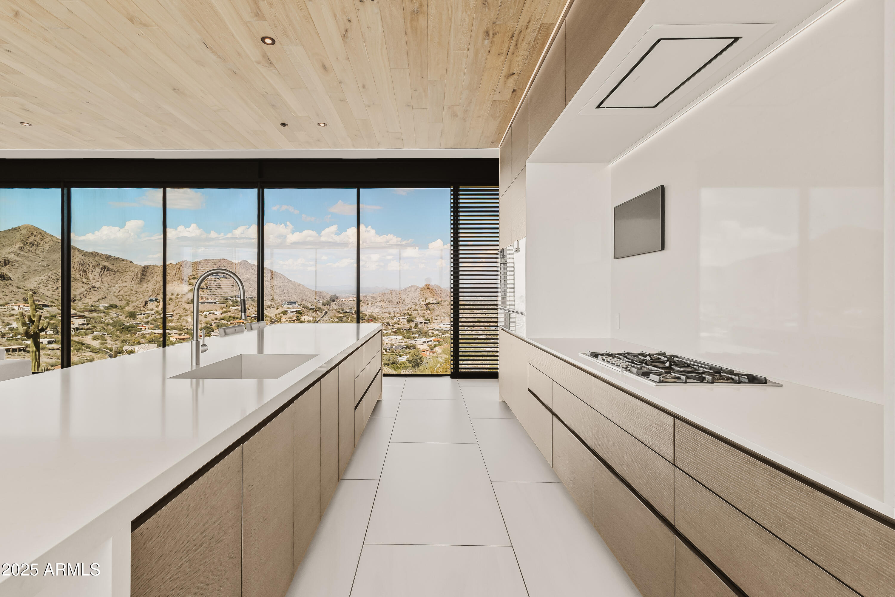 4301 E UPPER RIDGE Way