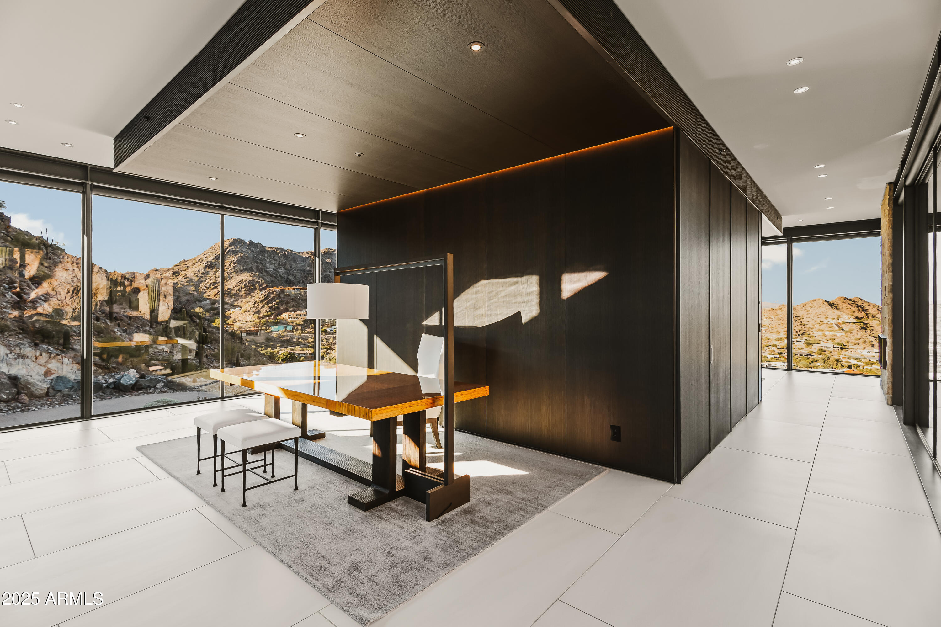 4301 E UPPER RIDGE Way