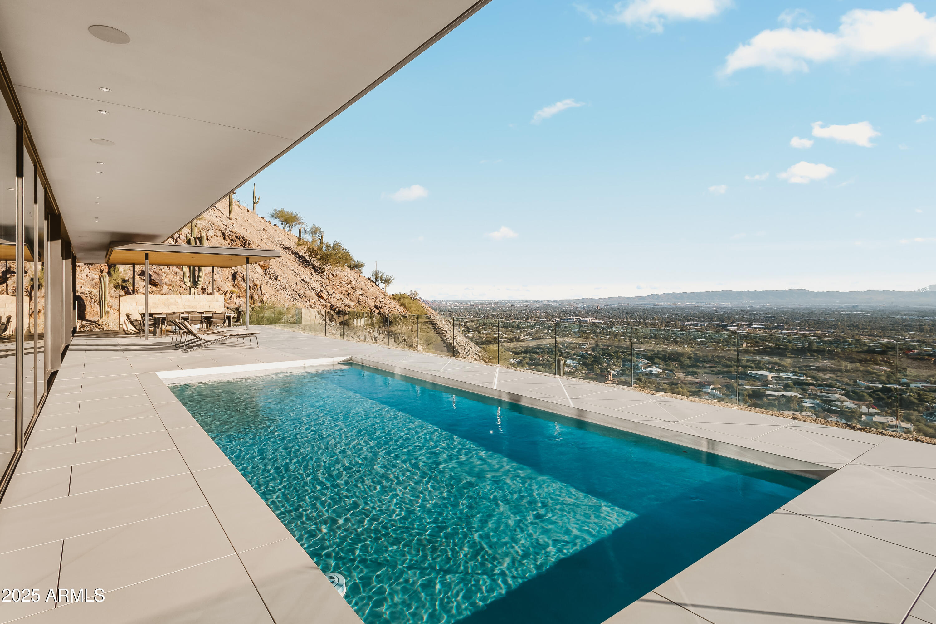 4301 E UPPER RIDGE Way