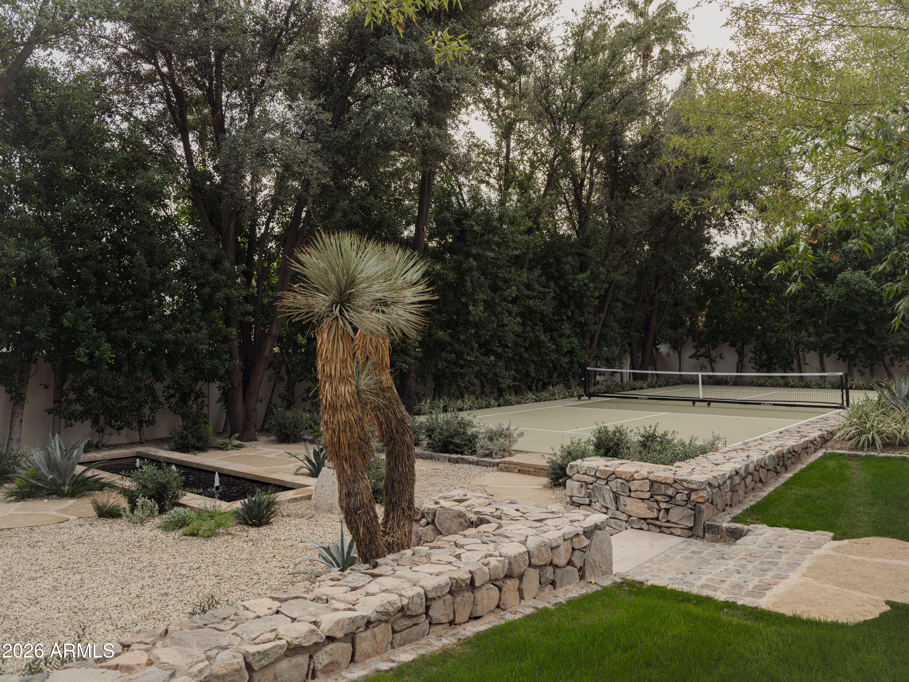 6415 E EXETER Boulevard