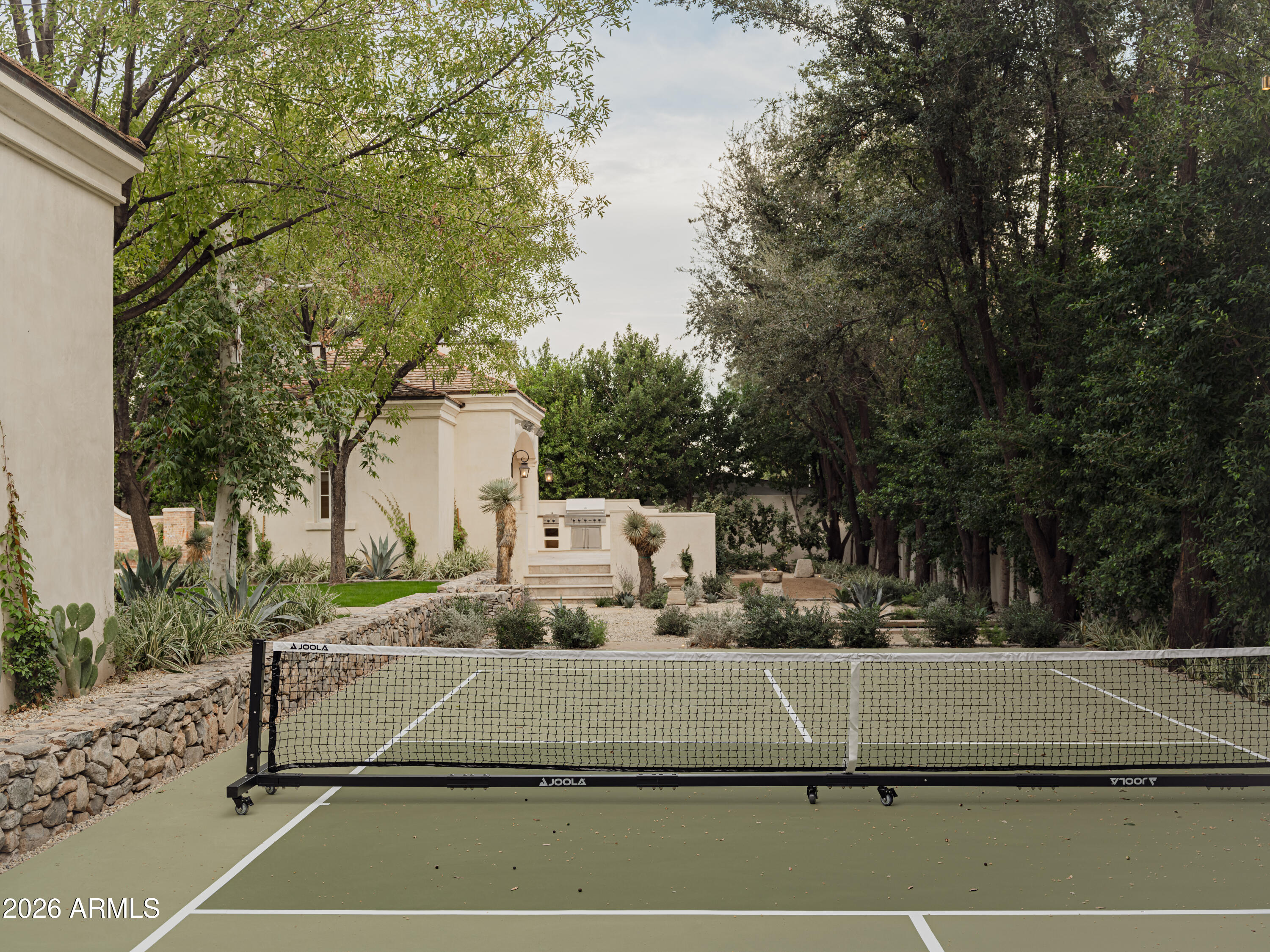 6415 E EXETER Boulevard