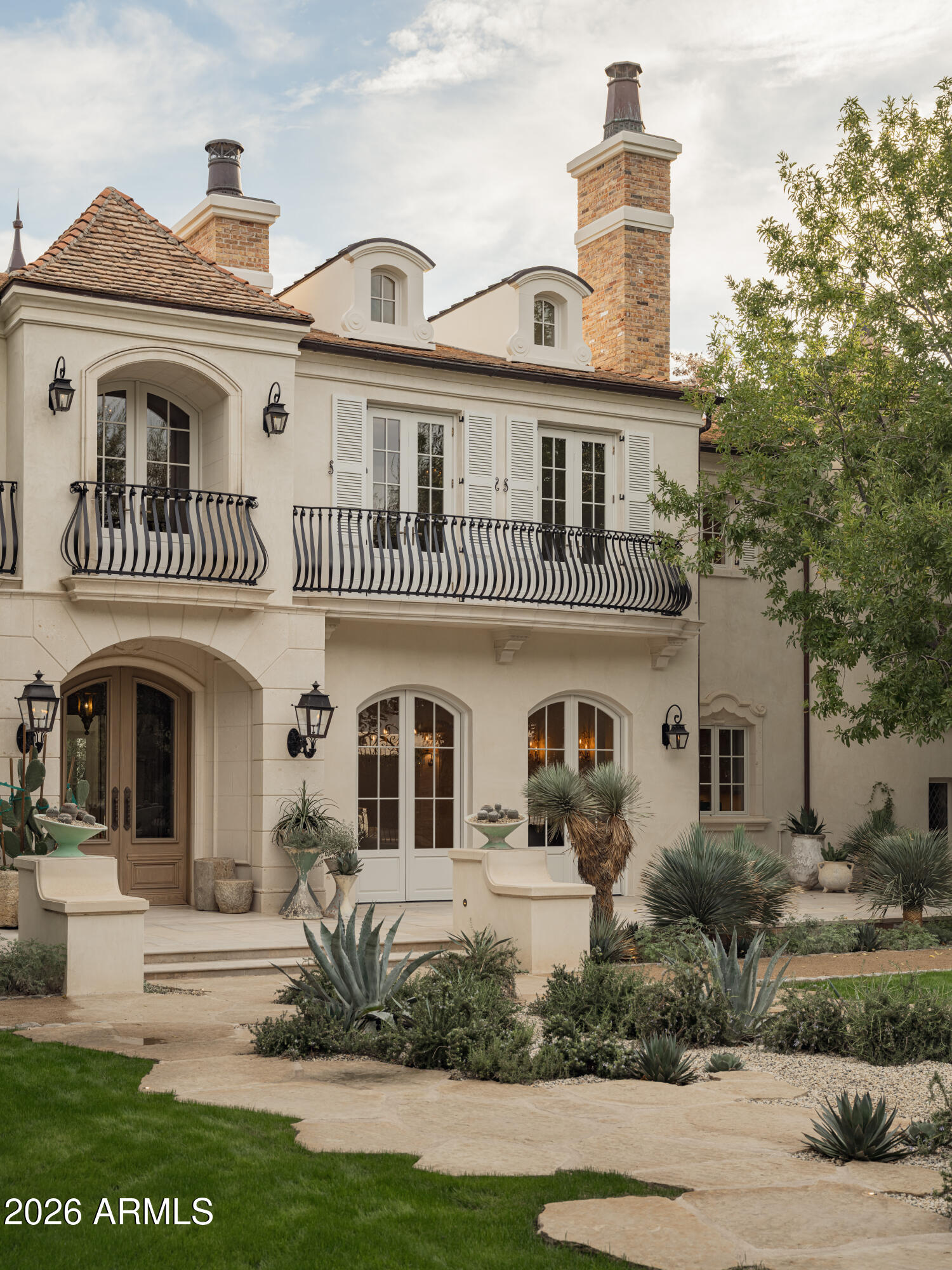 6415 E EXETER Boulevard