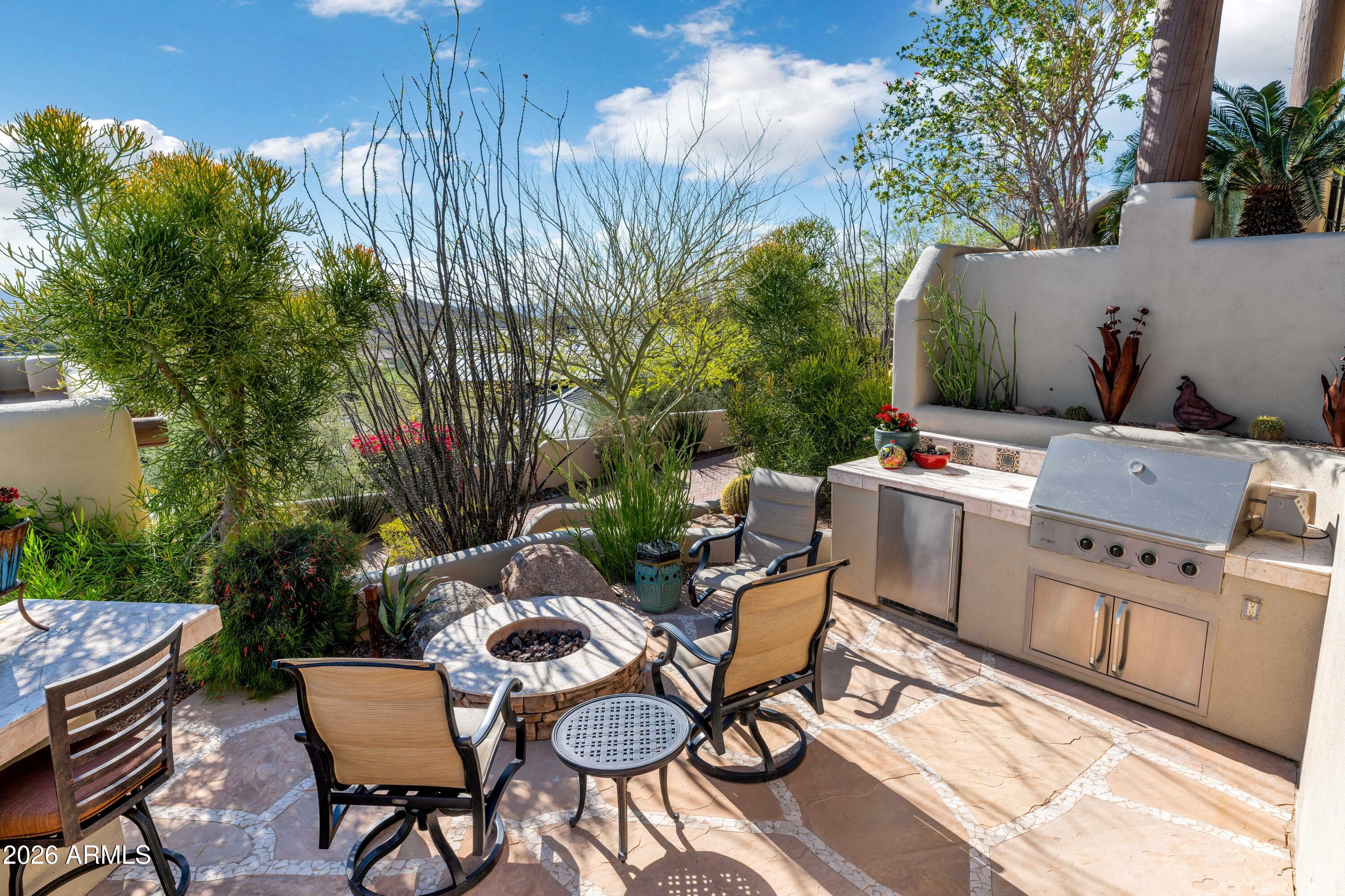 9410 N LAVA BLUFF Trail