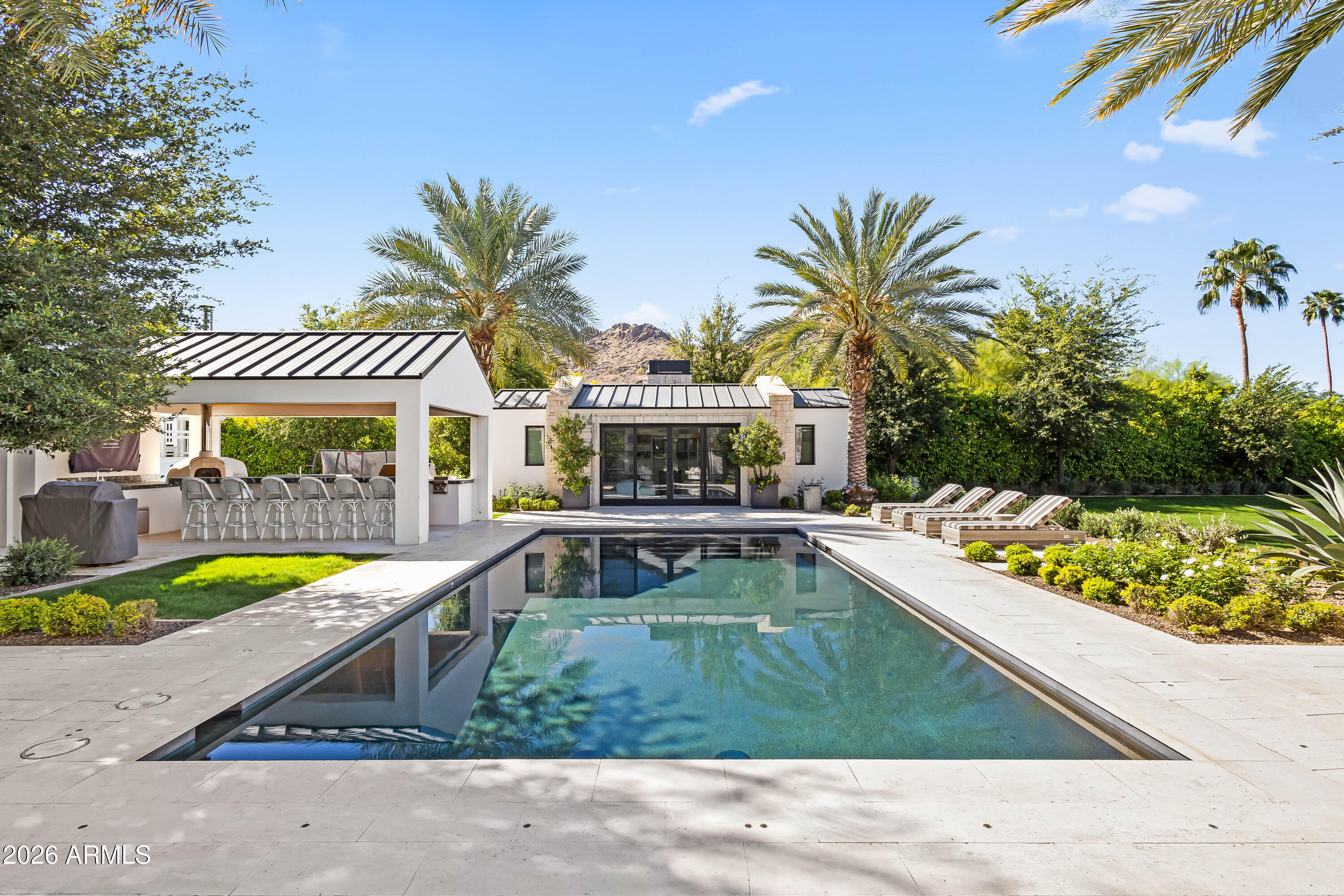5531 E MOCKINGBIRD Lane