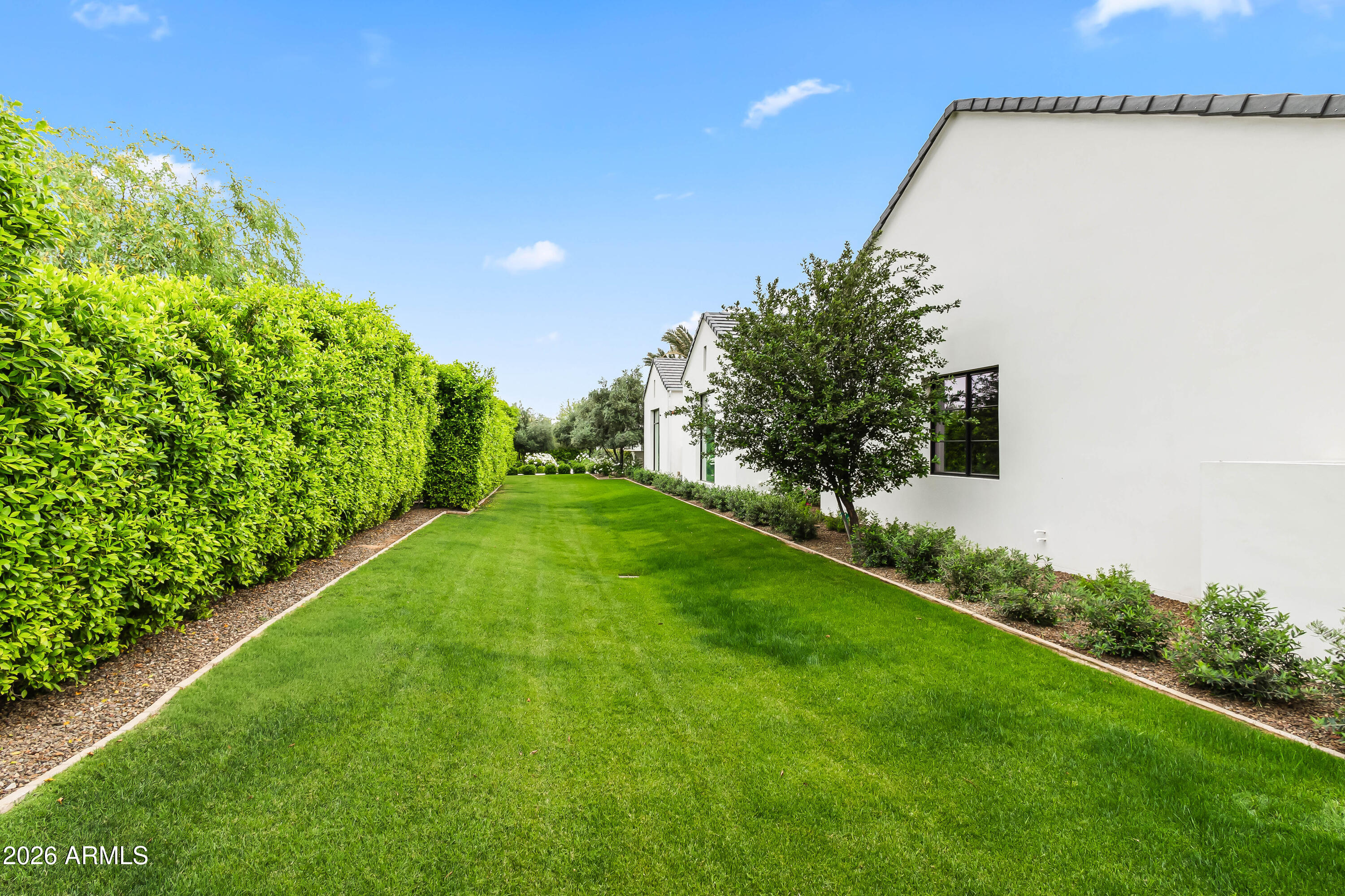 5531 E MOCKINGBIRD Lane