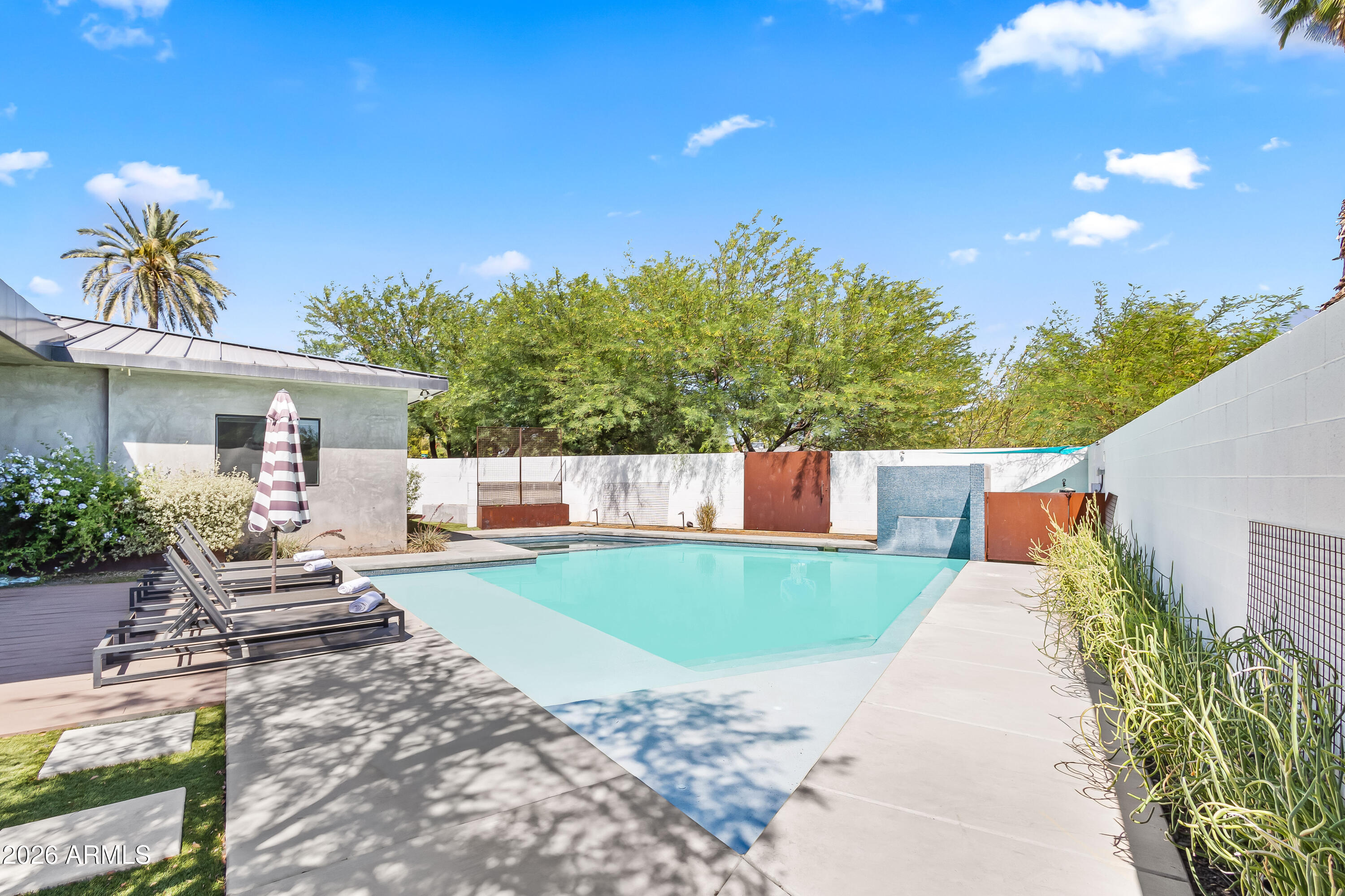6819 E CHAPARRAL Road