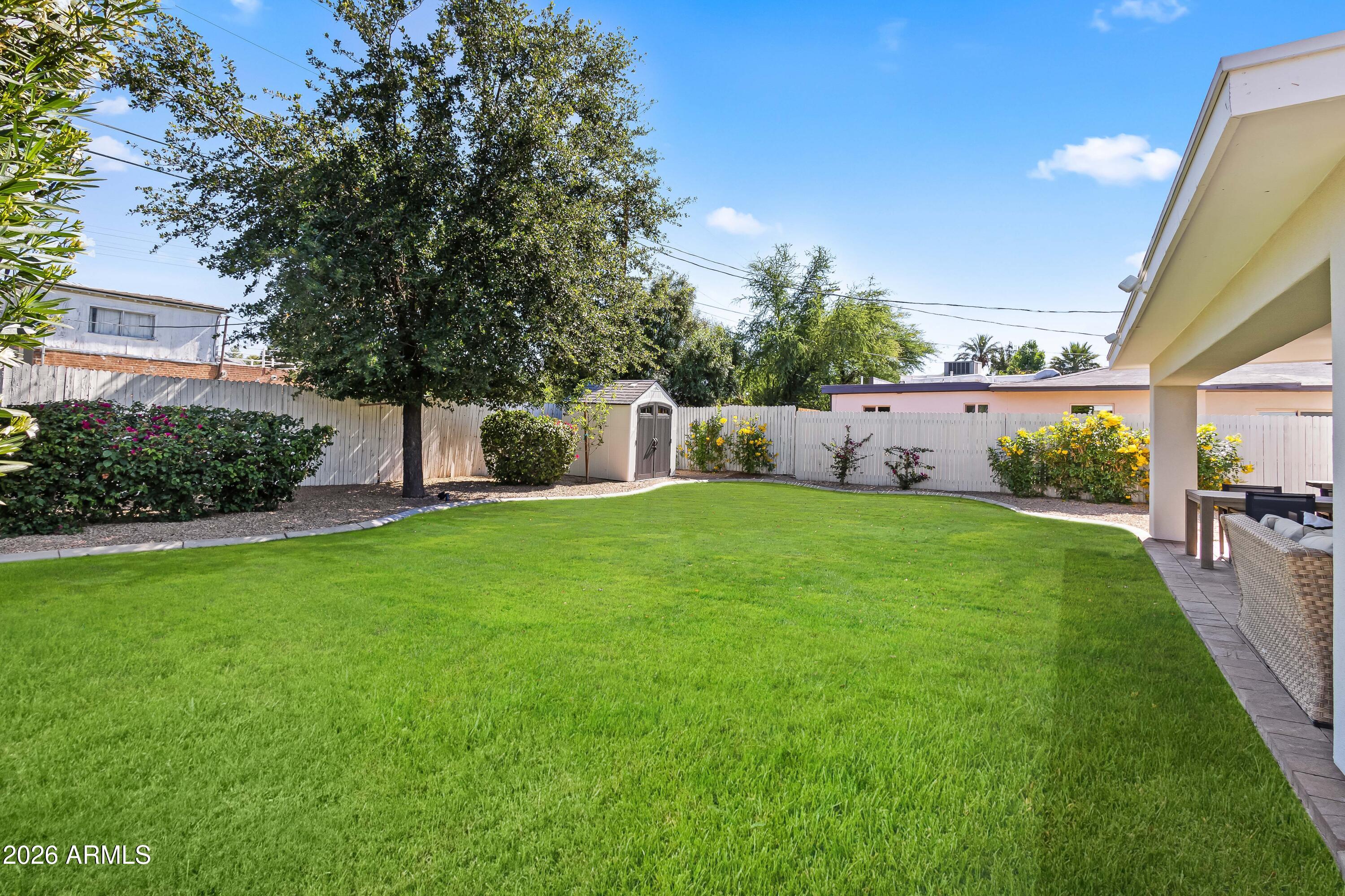 3840 E MULBERRY Drive
