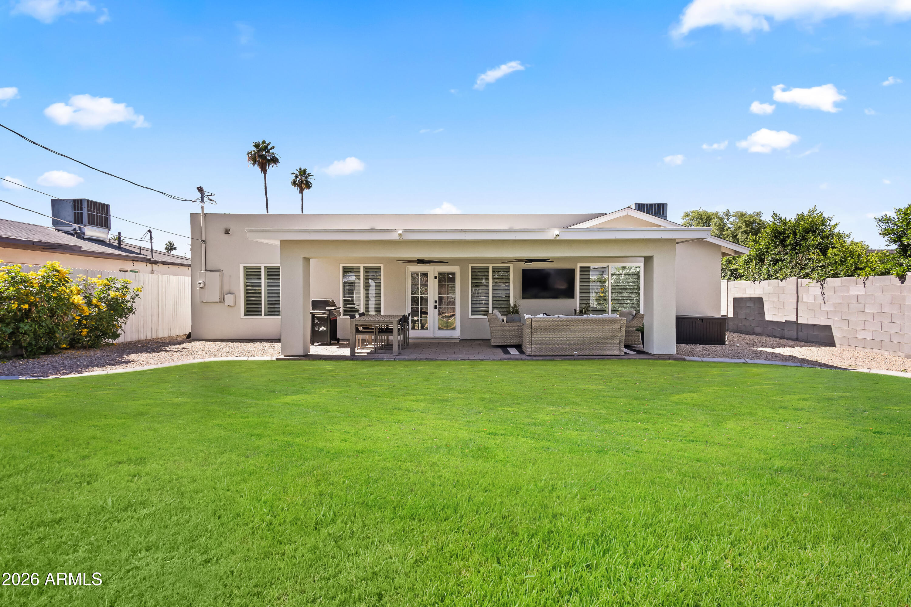 3840 E MULBERRY Drive