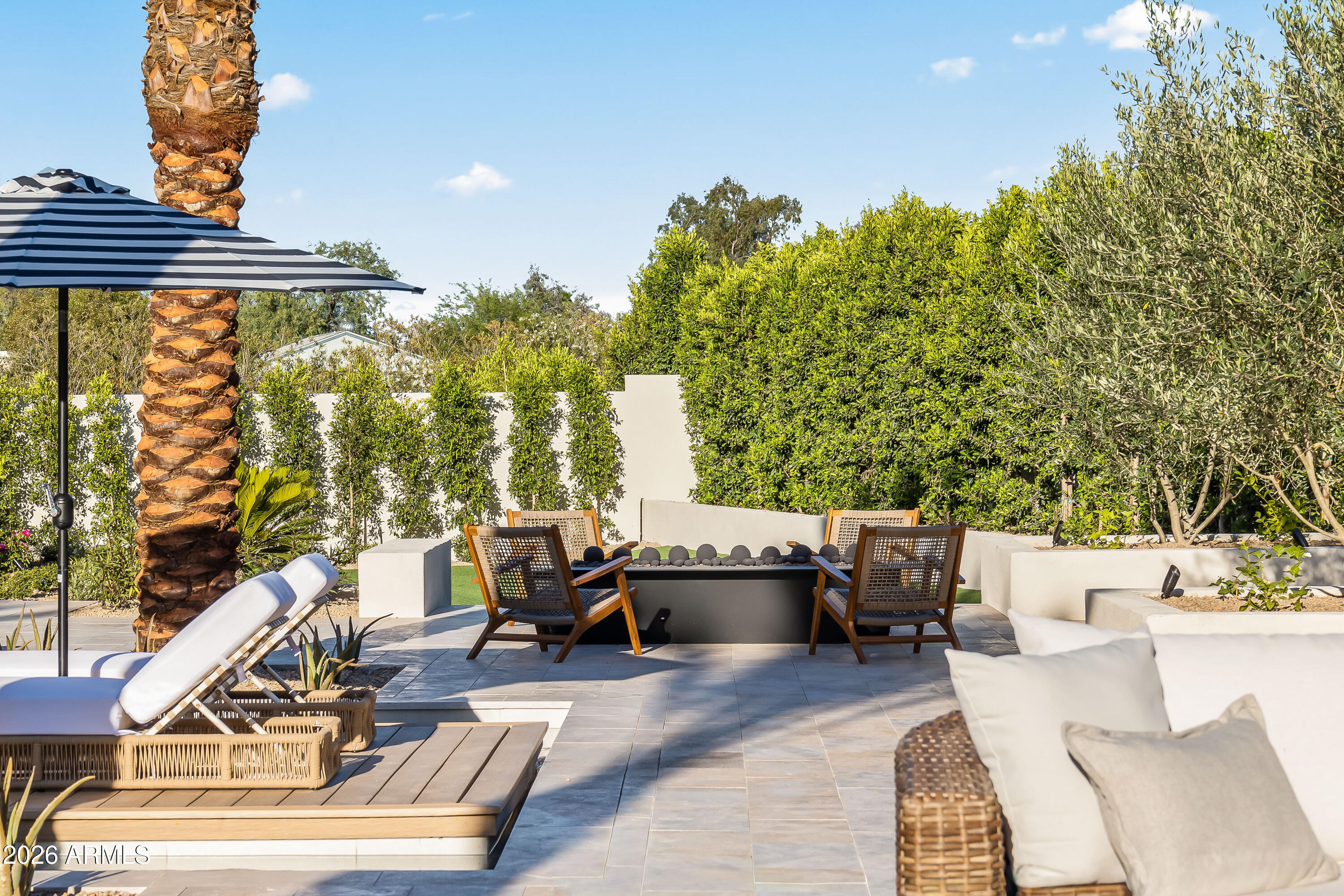 5225 E MOCKINGBIRD Lane