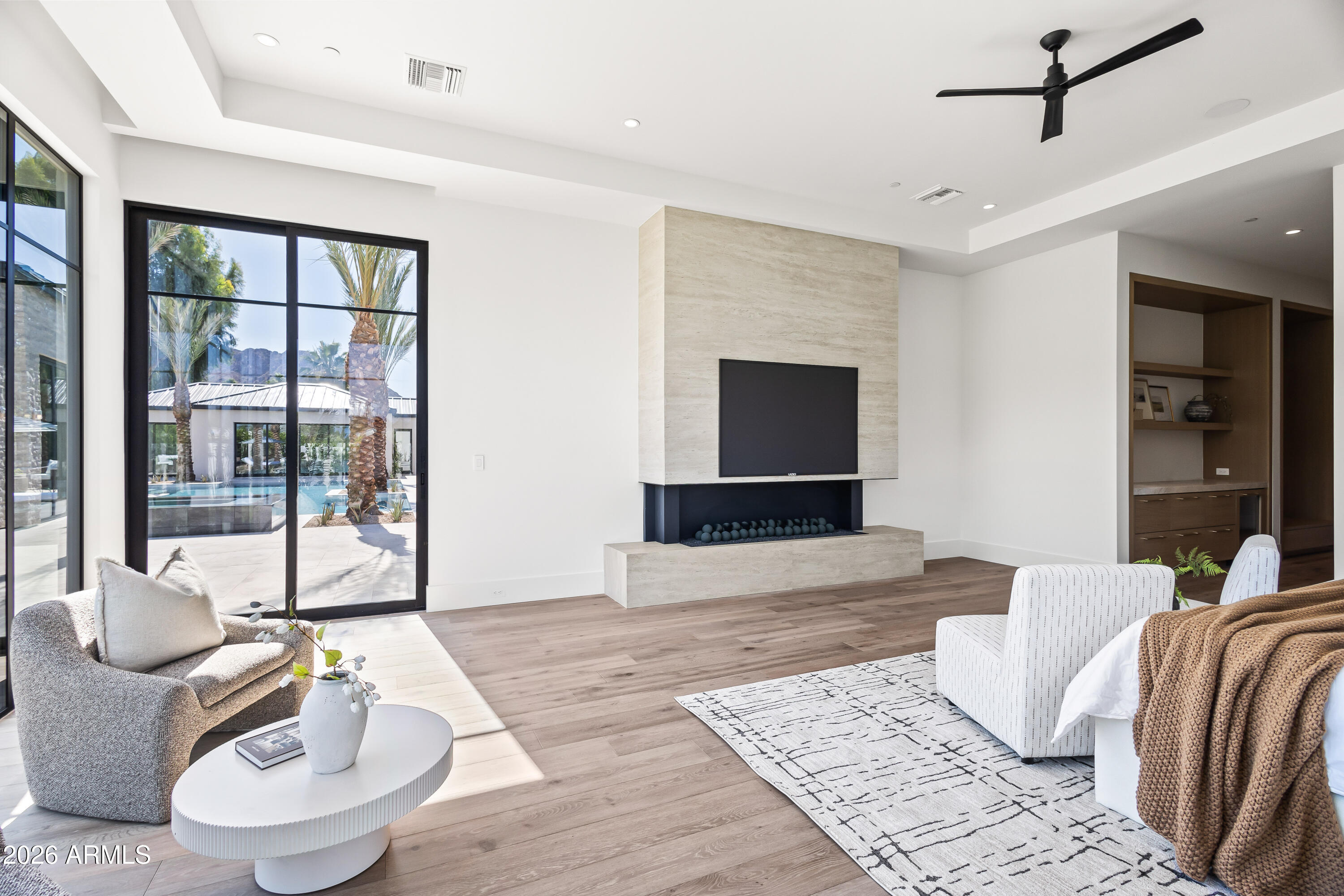 5225 E MOCKINGBIRD Lane