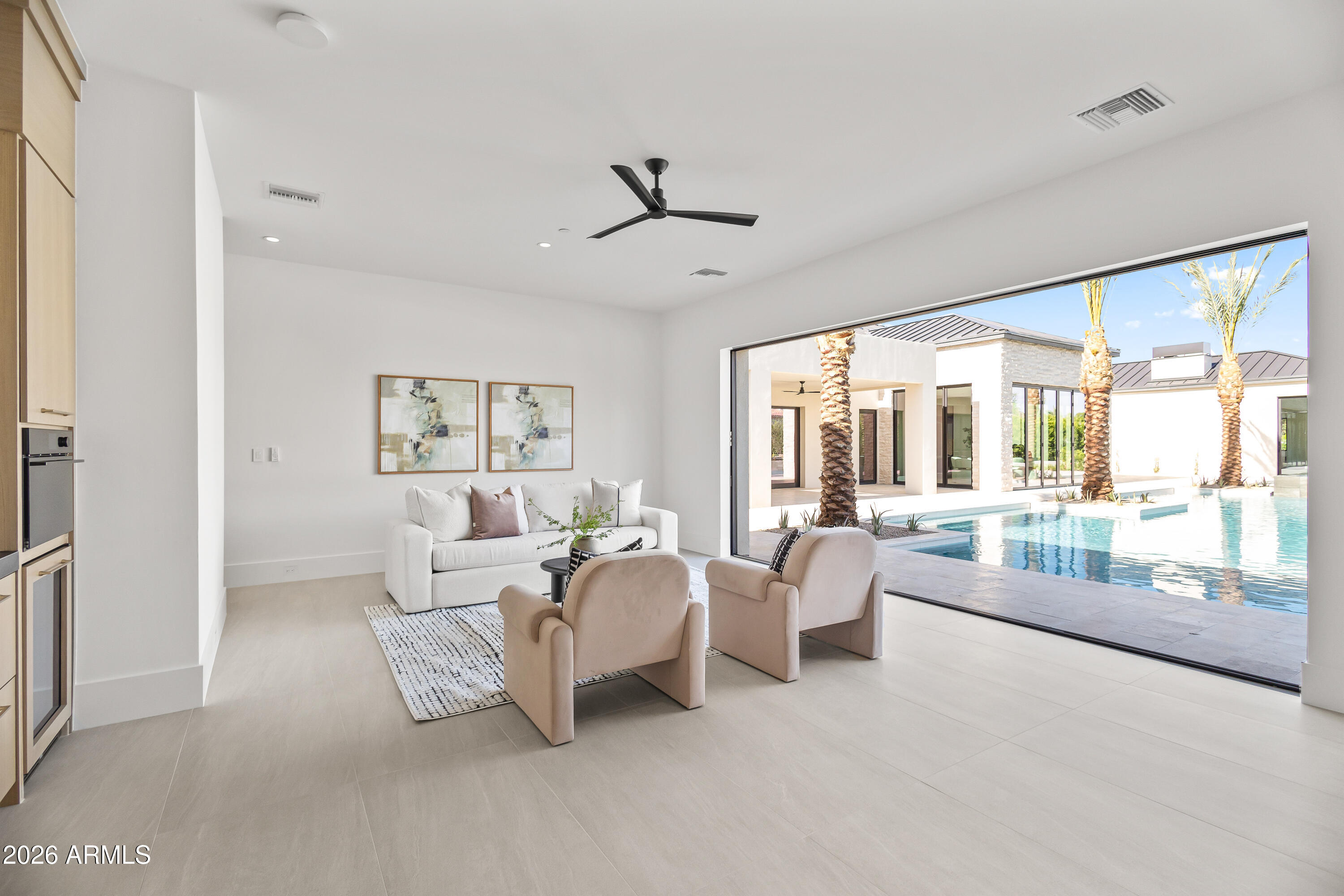 5225 E MOCKINGBIRD Lane